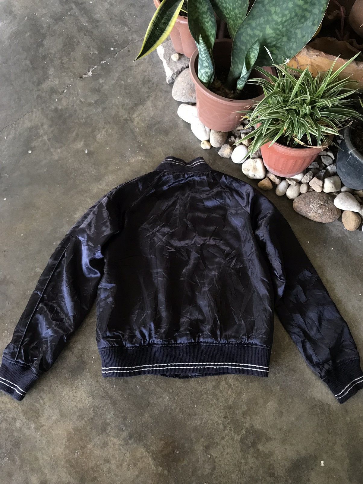 Japanese Brand × Vintage VTG JAPAN Sukajan Souvenir Embroidery Black Flower Jacket Size US S / EU 44-46 / 1 - 9 Thumbnail