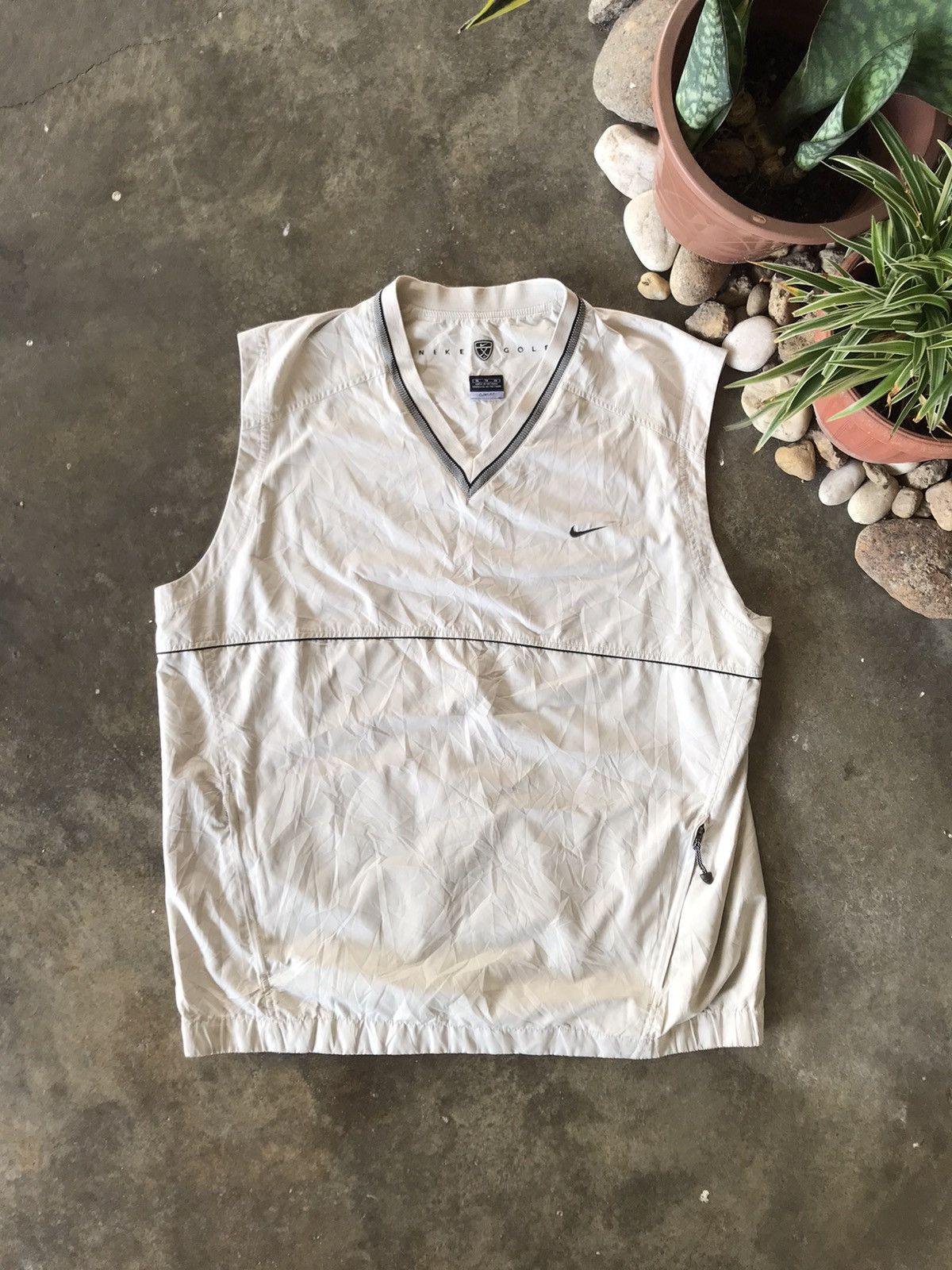 Nike VINTAGE NIKE Golf Light Vest V Neck 🔥 Size US XL / EU 56 / 4 - 3 Thumbnail