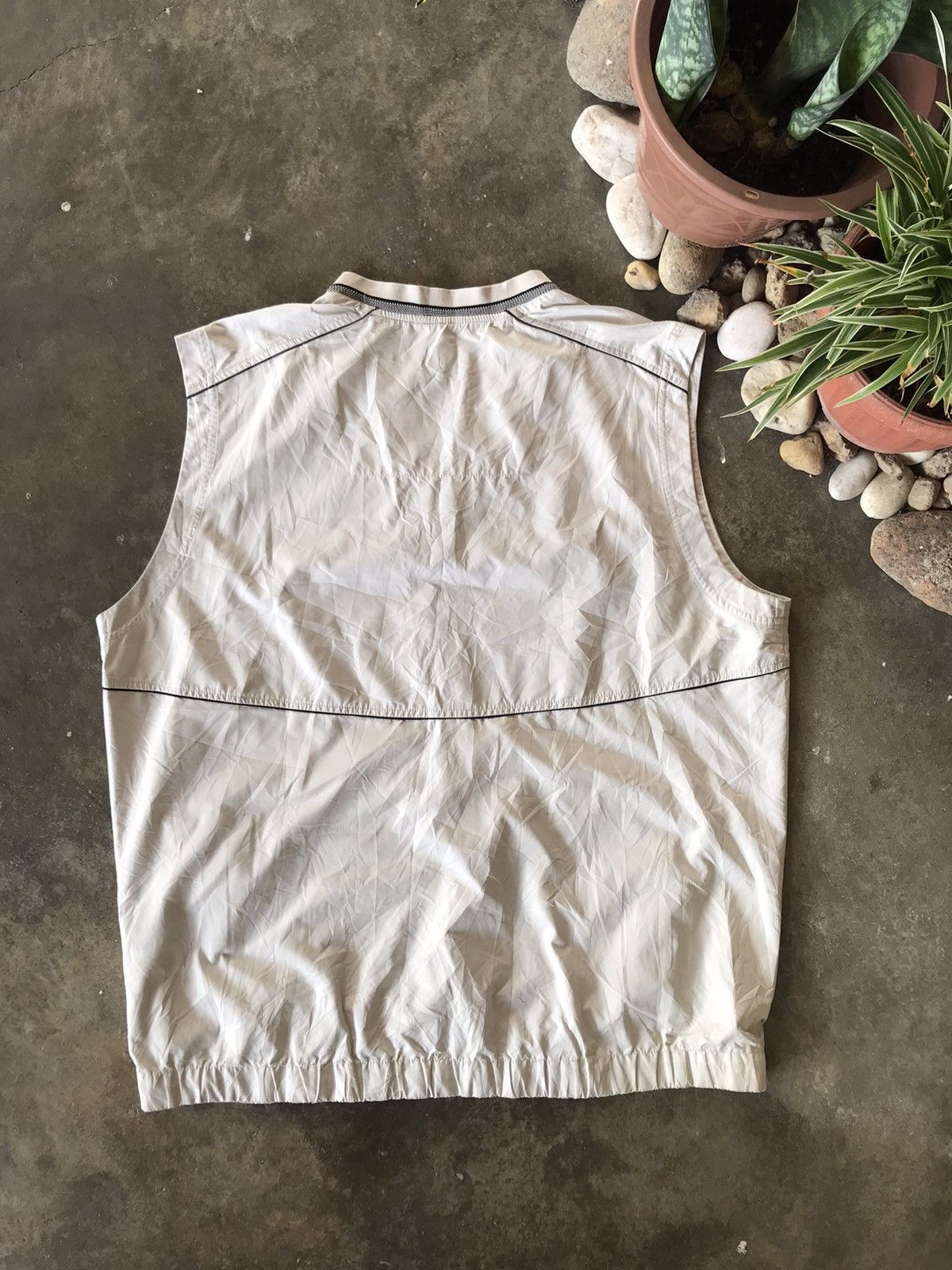 Nike VINTAGE NIKE Golf Light Vest V Neck 🔥 Size US XL / EU 56 / 4 - 9 Thumbnail