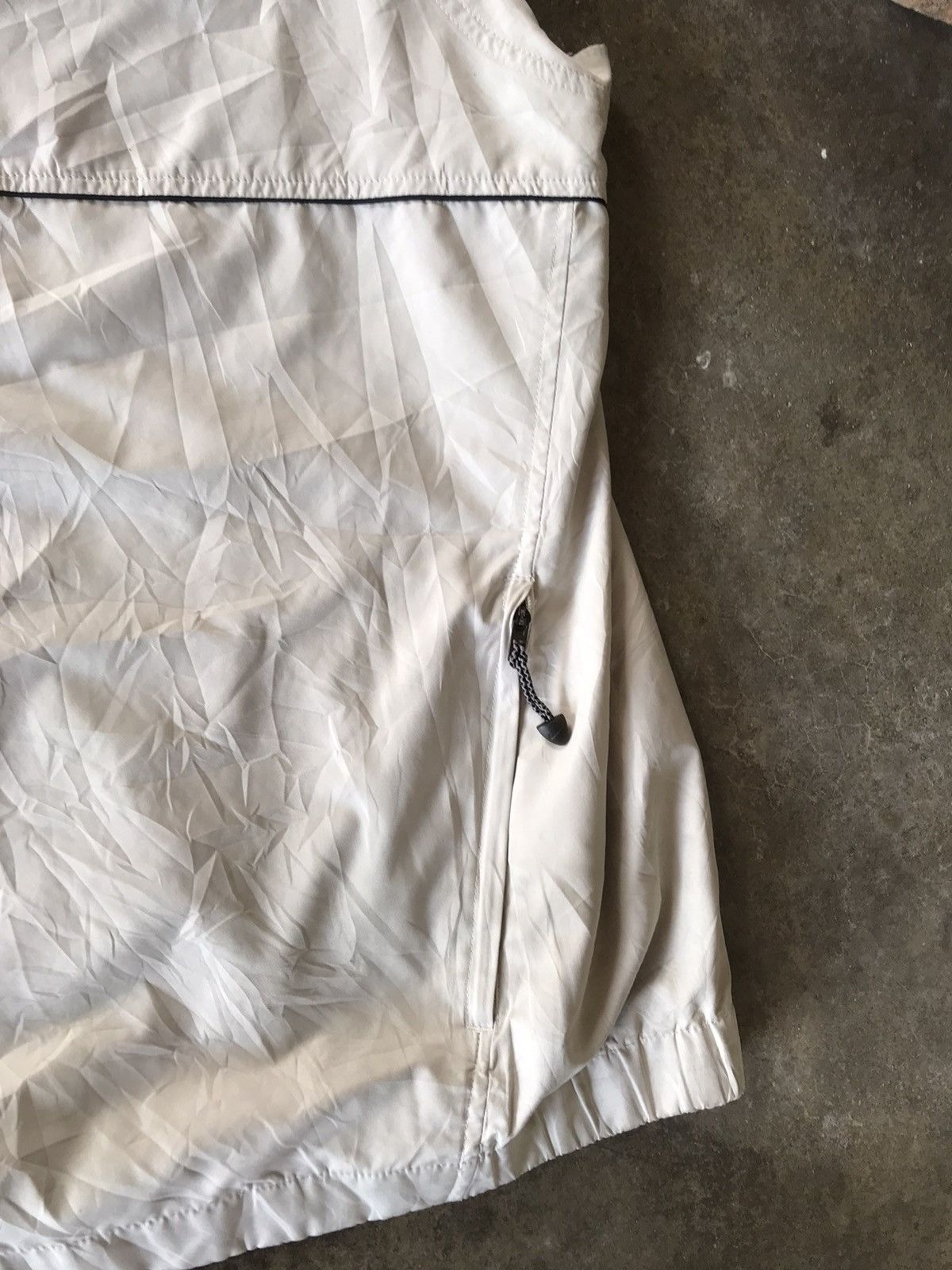 Nike VINTAGE NIKE Golf Light Vest V Neck 🔥 Size US XL / EU 56 / 4 - 6 Thumbnail