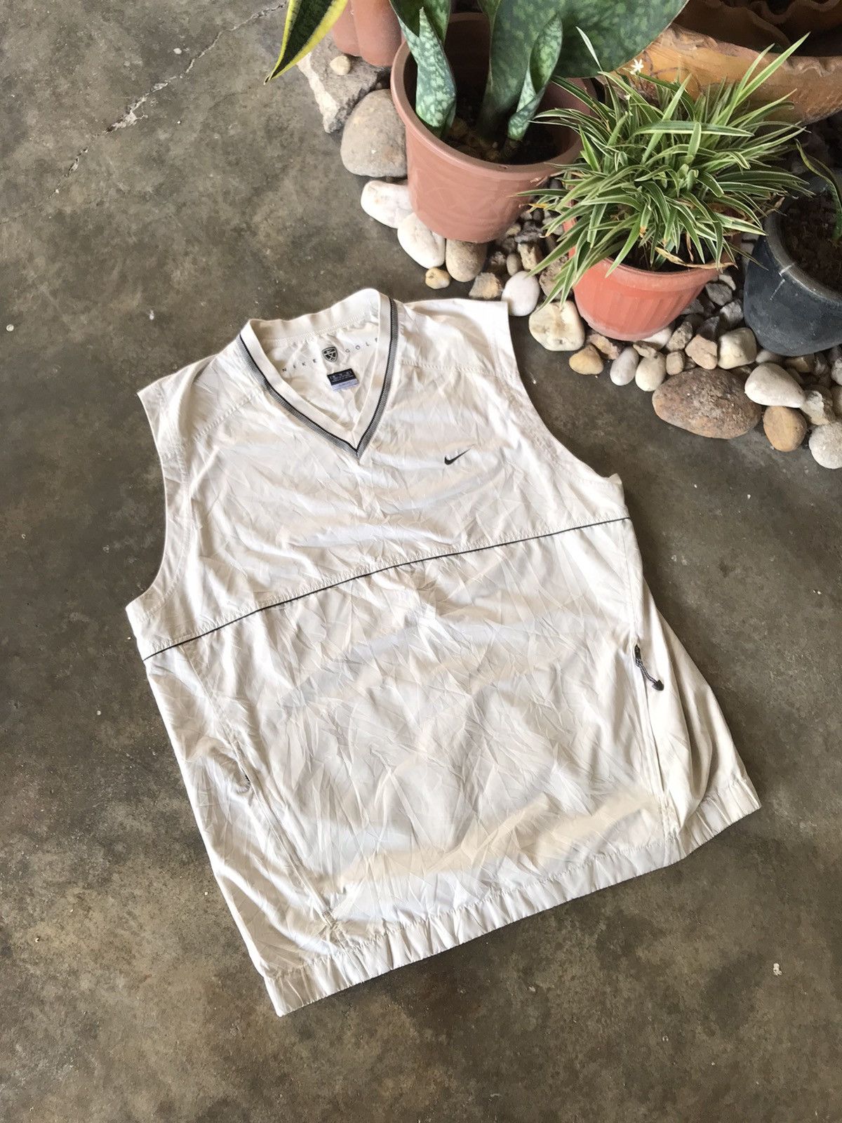 Nike VINTAGE NIKE Golf Light Vest V Neck 🔥 Size US XL / EU 56 / 4 - 4 Thumbnail