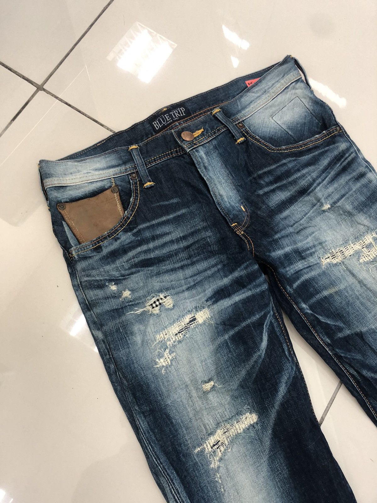 Edwin × Seditionaries Distressed Denim sashiko boro Brand EDWIN BLUE TRIP Size US 34 / EU 50 - 3 Thumbnail