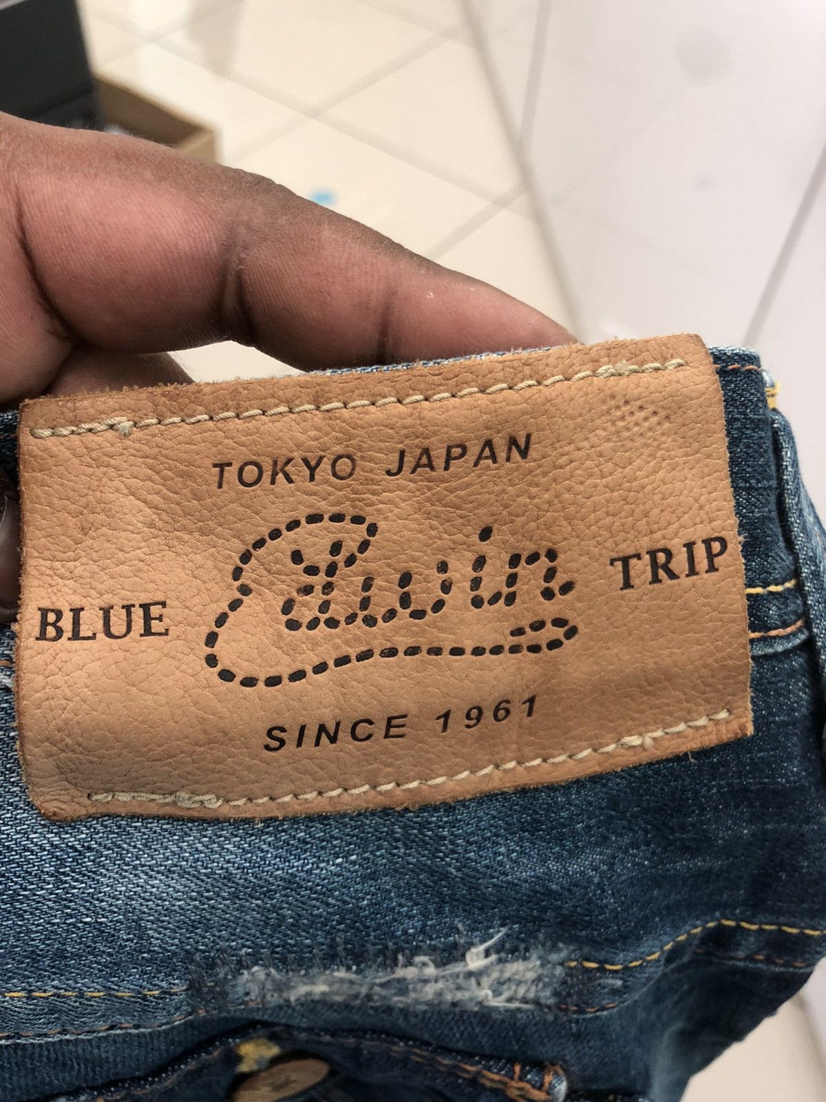 Edwin × Seditionaries Distressed Denim sashiko boro Brand EDWIN BLUE TRIP Size US 34 / EU 50 - 13 Thumbnail