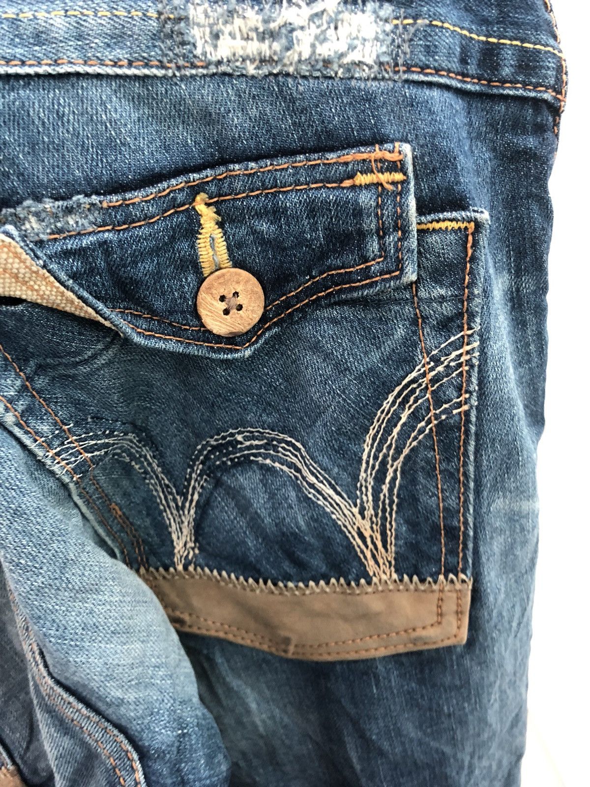 Edwin × Seditionaries Distressed Denim sashiko boro Brand EDWIN BLUE TRIP Size US 34 / EU 50 - 14 Thumbnail