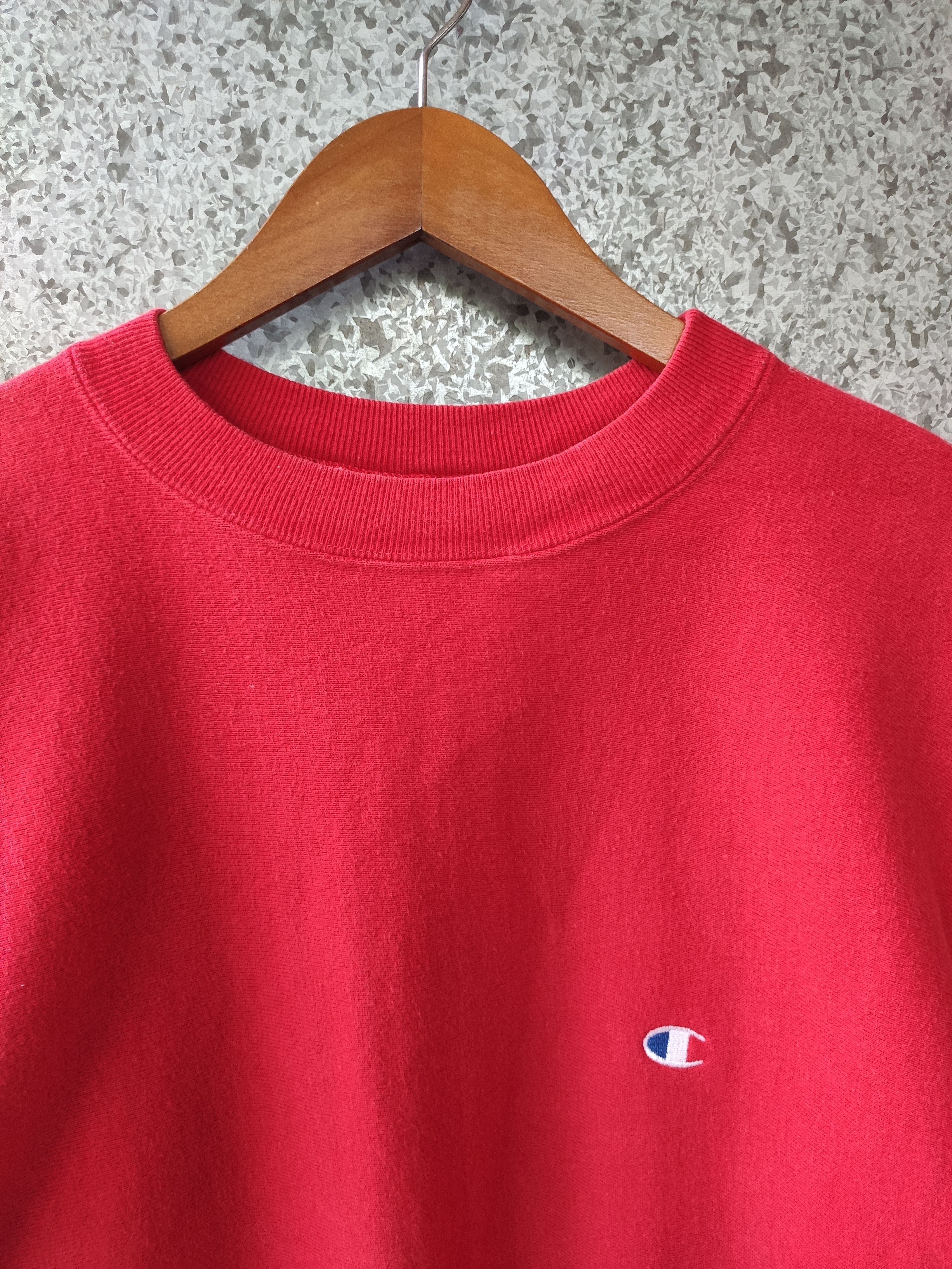 Champion Vtg Champion sweatshirt distressed Champion reverse weave Size US L / EU 52-54 / 3 - 2 Thumbnail