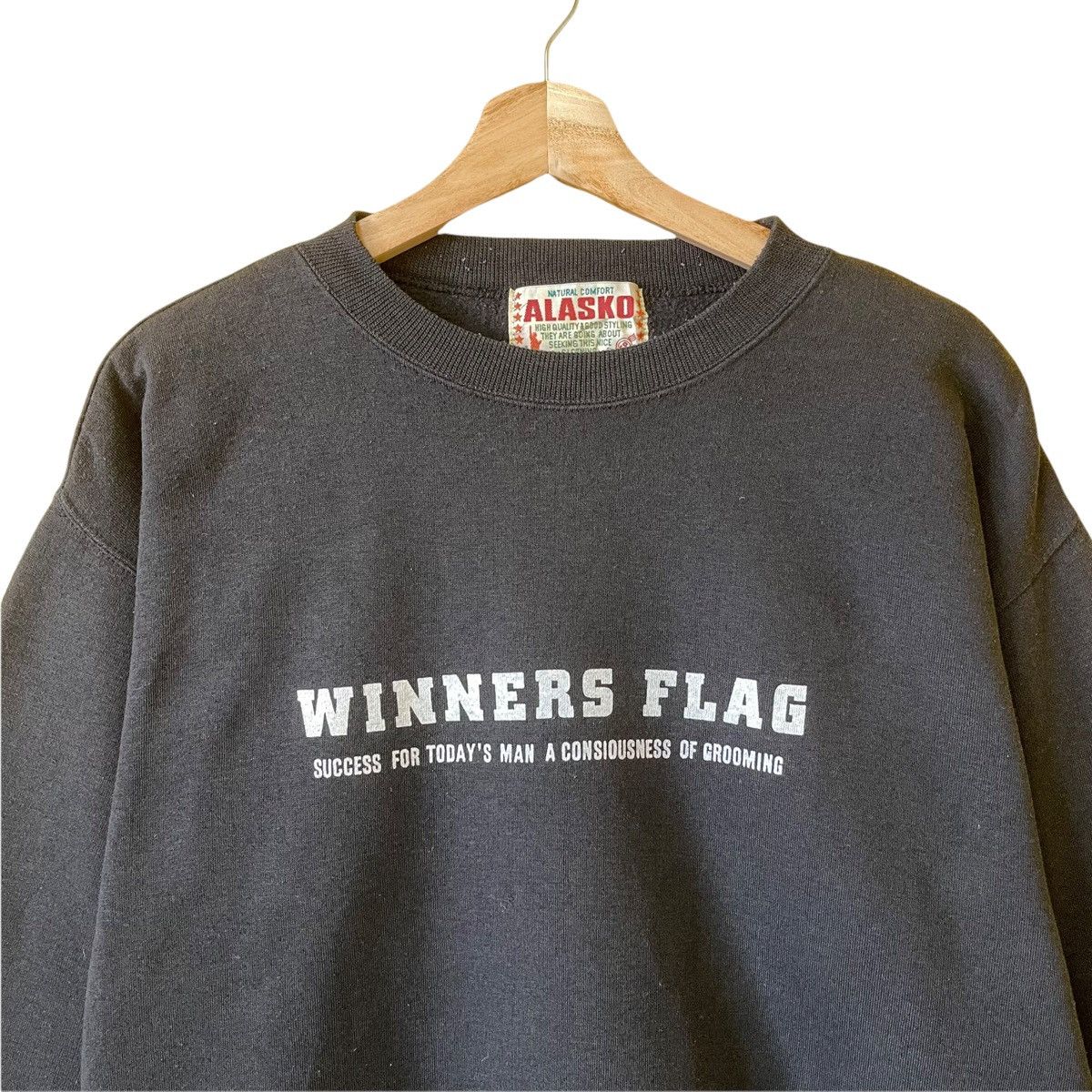 Vintage Vintage Winners Flag Spellout Crewneck Sweatshirt Size M Size US M / EU 48-50 / 2 - 4 Thumbnail