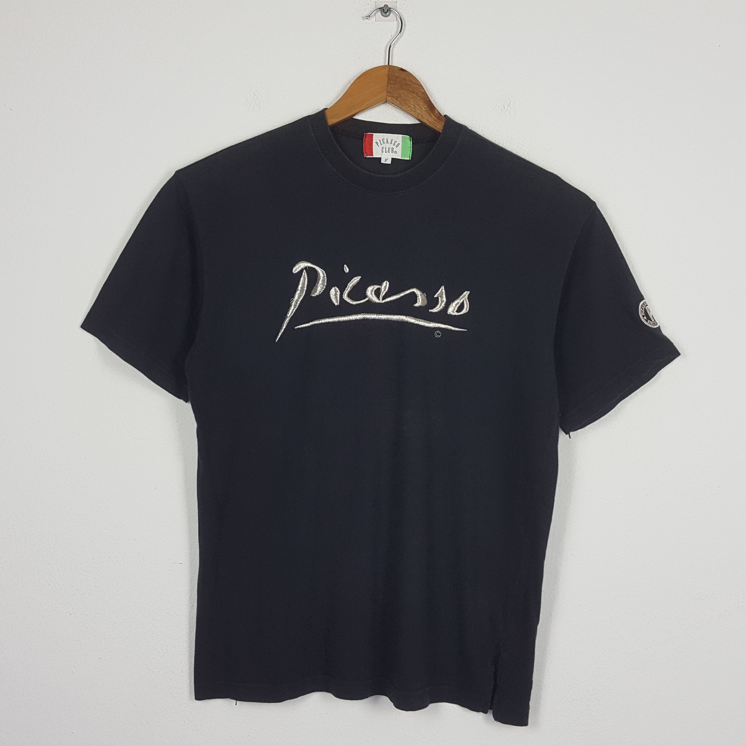 Vintage PICASSO embroidery logo spanish painter art tees