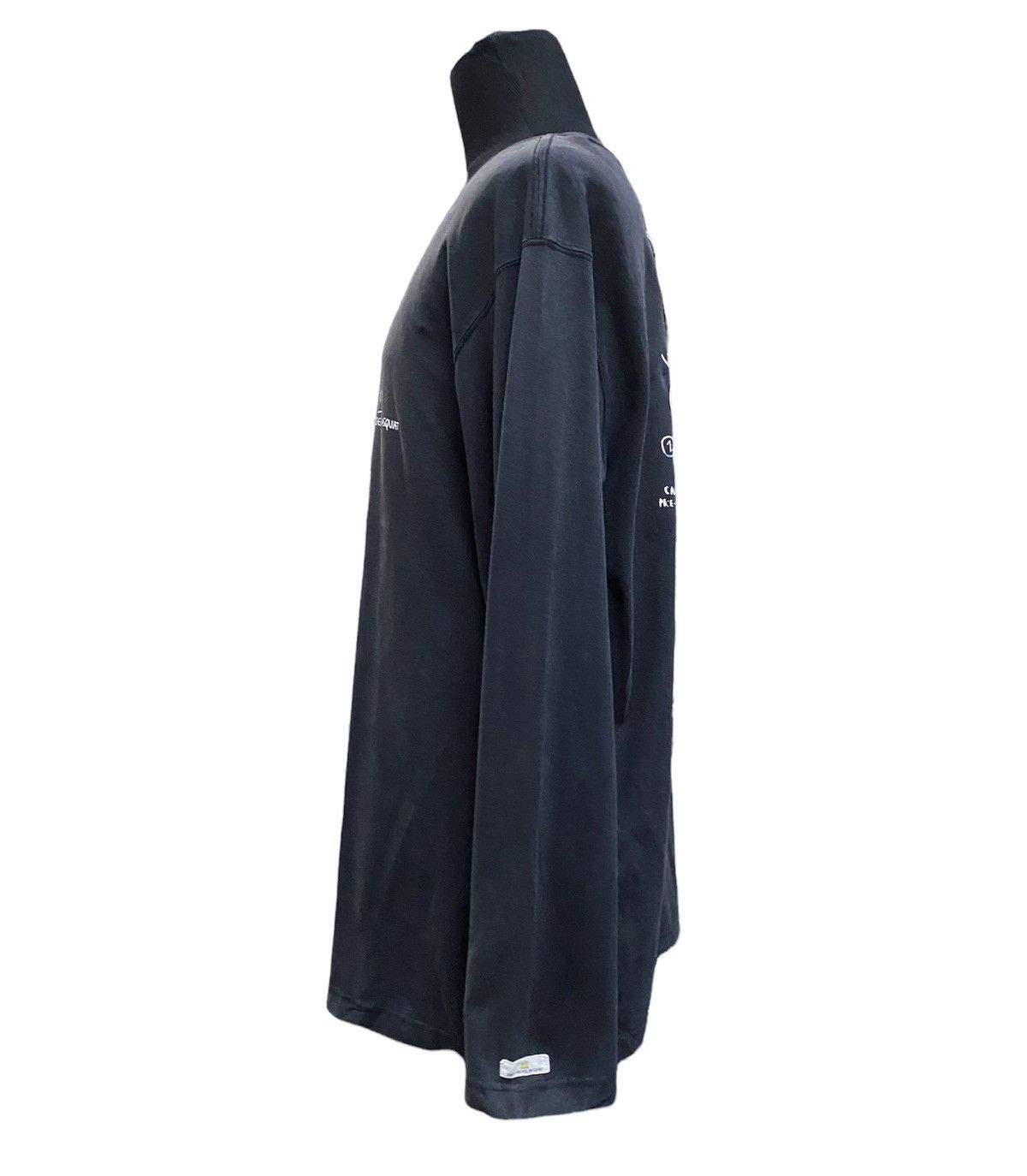 Jean-Michel Basquiat × Uniqlo Jean michel basquiat X uniqlo long sleeve (XL) Size US XL / EU 56 / 4 - 4 Thumbnail