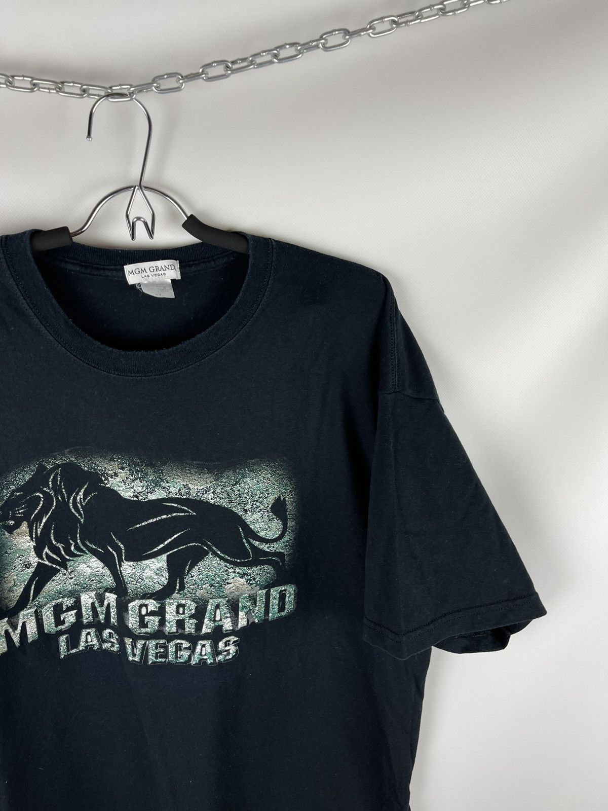 Vintage MGM Grand Las Vegas vintage made in USA lion big logo tee Size US XL / EU 56 / 4 - 3 Thumbnail