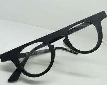 Vintage MOD AVANT GARDE JAPAN PREPPY KEYHOLE BRIDGE EYEGLASSES Size ONE SIZE - 1 Thumbnail