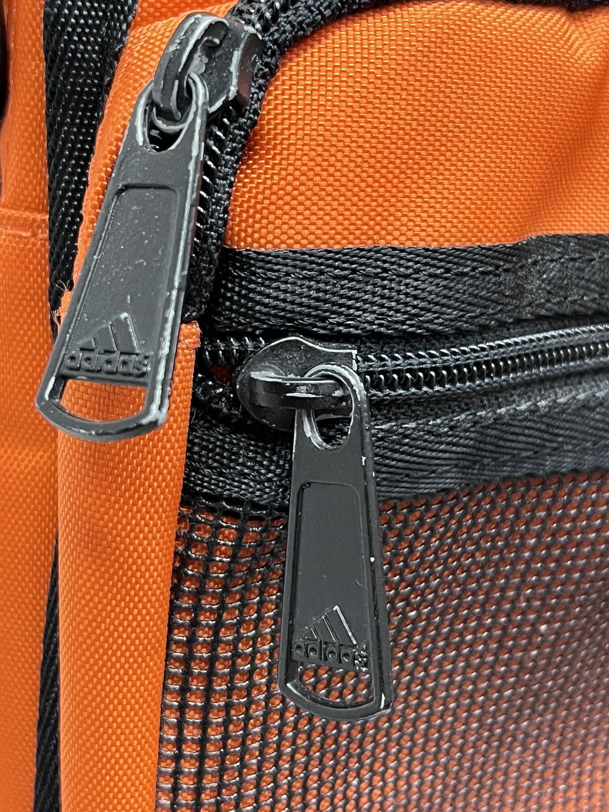 Adidas × Vintage ADIDAS Equipment by ACE Multi-pocket Light Padded Sling Bag Size ONE SIZE - 13 Thumbnail