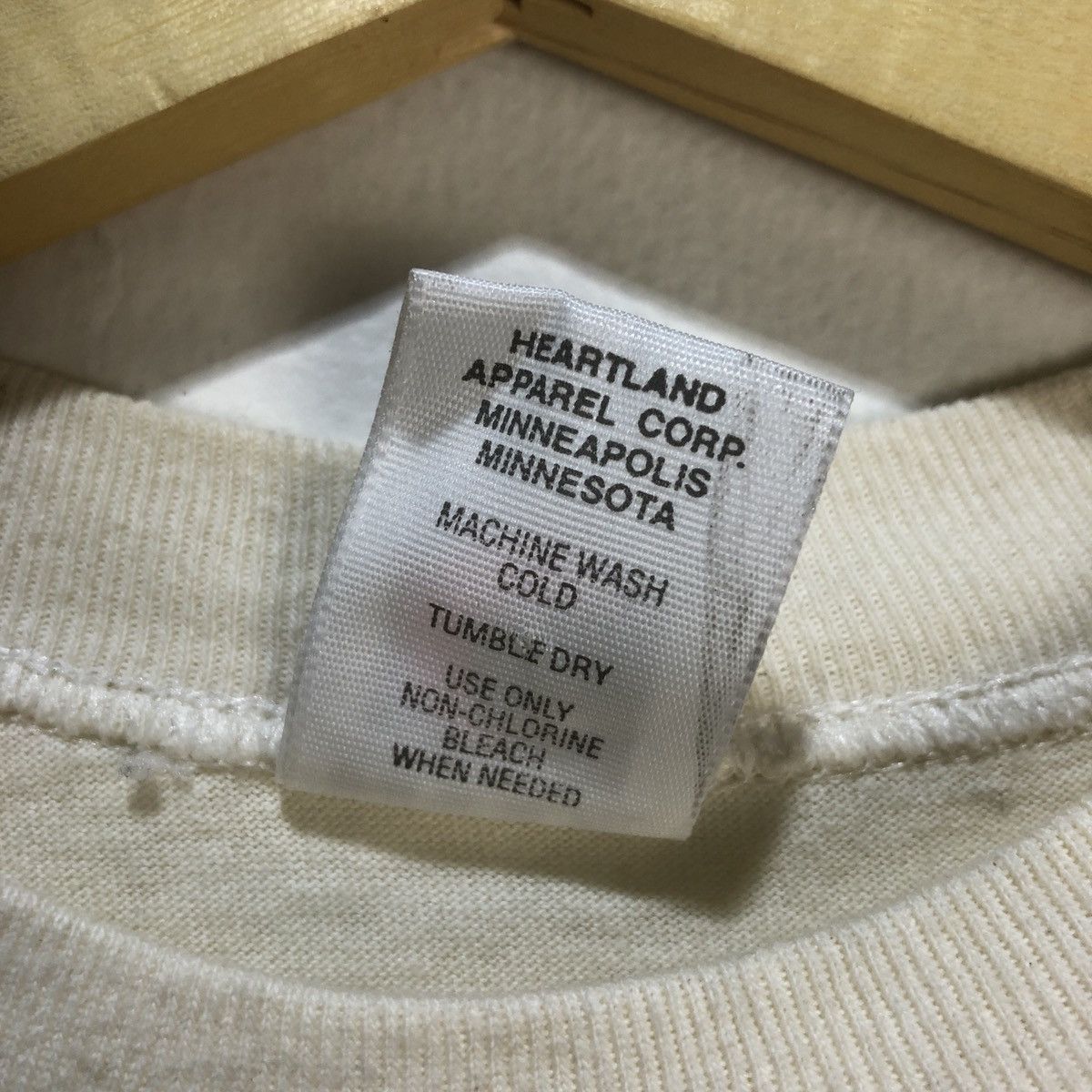 Vintage Vintage S.R Brady So Many Chicolates T-Shirt Size US XL / EU 56 / 4 - 5 Thumbnail