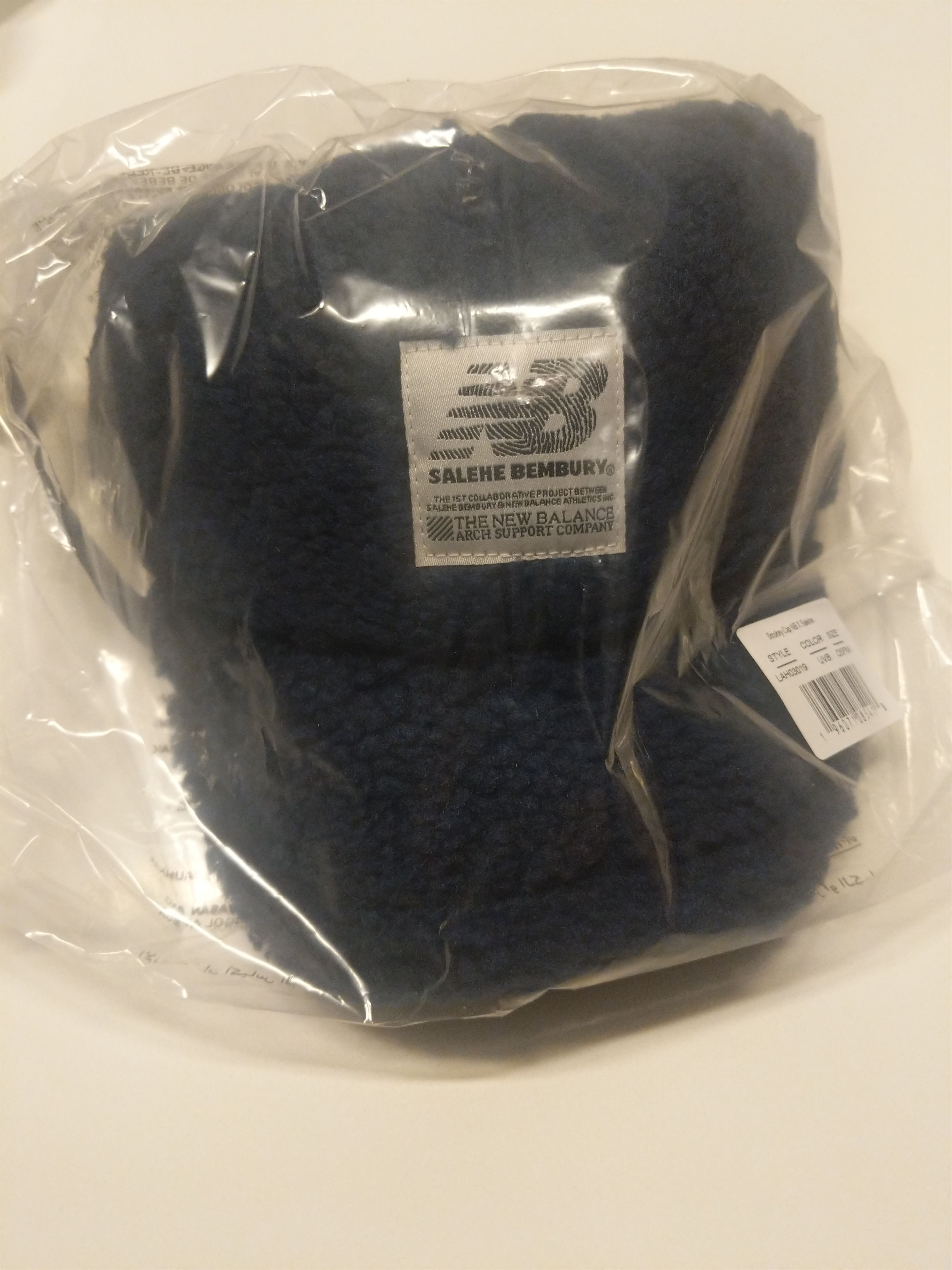 New Balance YURT Sloth Cap - Peace Berry Size ONE SIZE - 1 Thumbnail