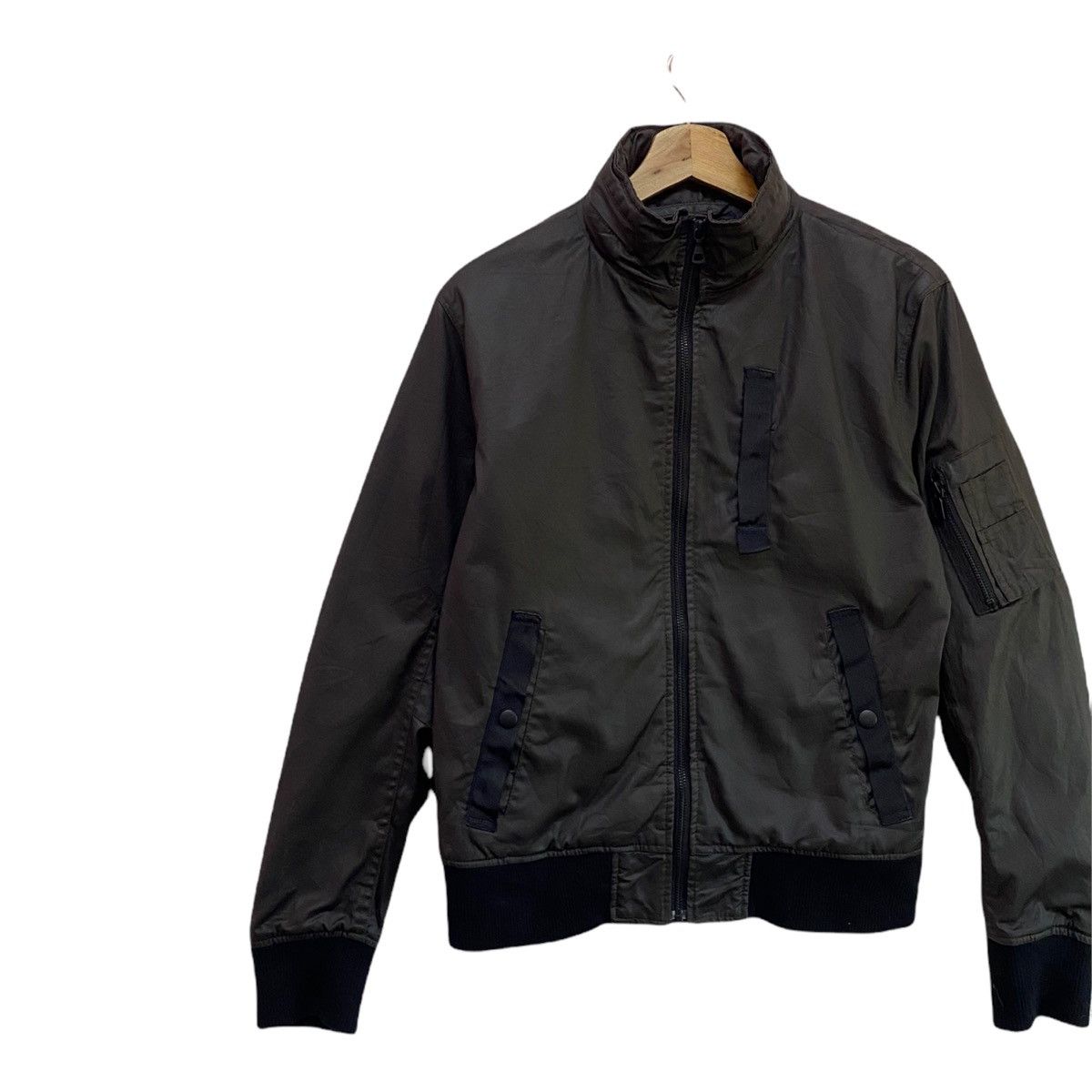 Undercover × Uniqlo SAMPLE JAPAN COATED CLOTH HYBRID BOMBER JACKET Size US M / EU 48-50 / 2 - 10 Thumbnail