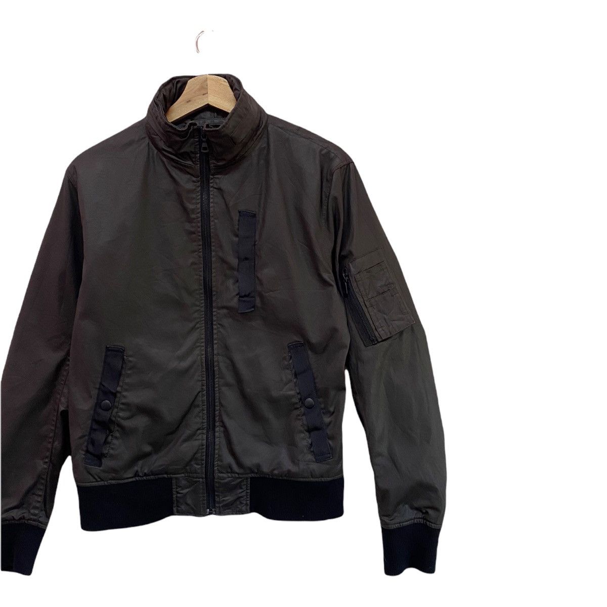 Undercover × Uniqlo SAMPLE JAPAN COATED CLOTH HYBRID BOMBER JACKET Size US M / EU 48-50 / 2 - 7 Thumbnail