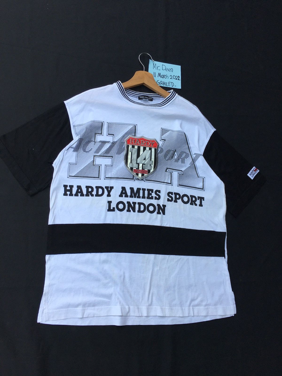 Vintage Rare Hardy Amies Sport London Tshirt