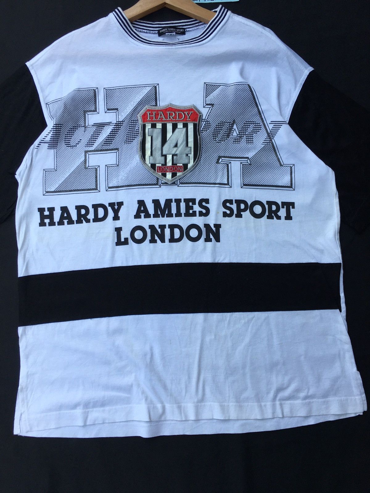 Vintage Rare Hardy Amies Sport London Tshirt