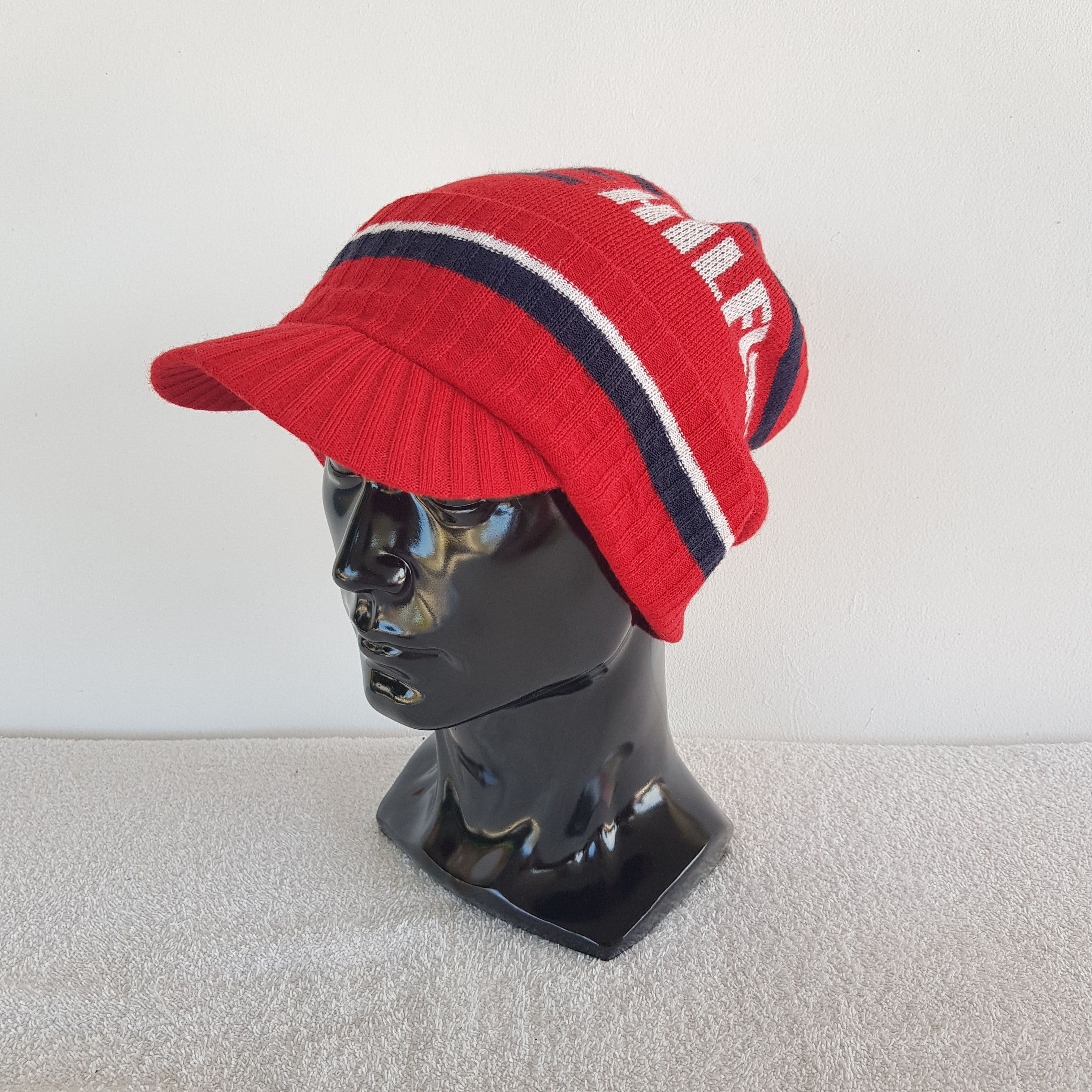 Tommy Hilfiger × Vintage Tommy Hilfiger Hats Tommy Hilfiger Beanie Snow Cap Size ONE SIZE - 1 Thumbnail