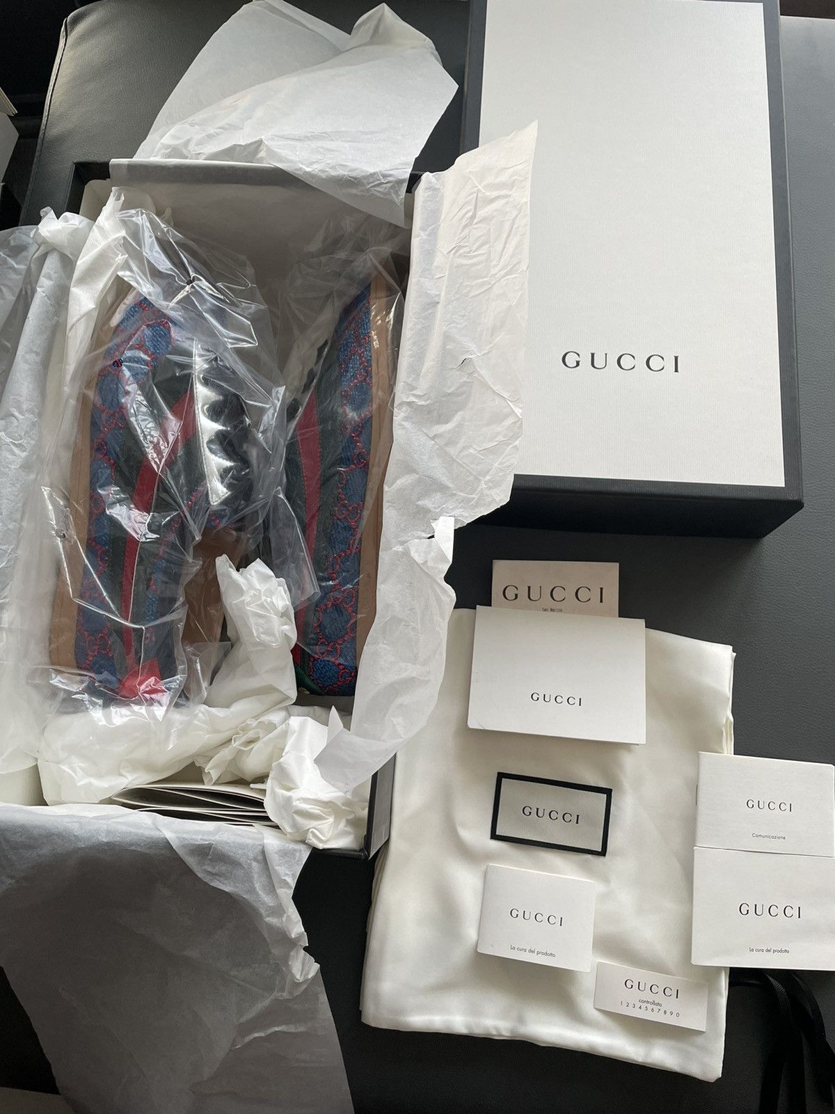 Gucci Super Runway GG Logo Limited Edition ACE Leather Sneaker Size US 8 / EU 41 - 13 Thumbnail