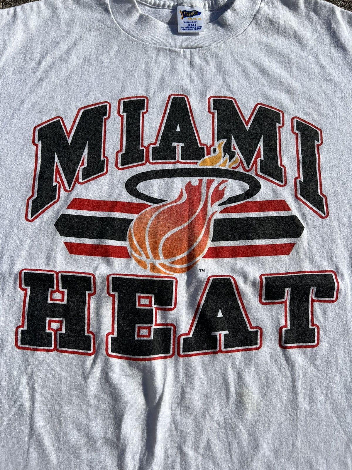 NBA 1980s Vintage NBA Miami Heat tee Size US M / EU 48-50 / 2 - 2 Thumbnail