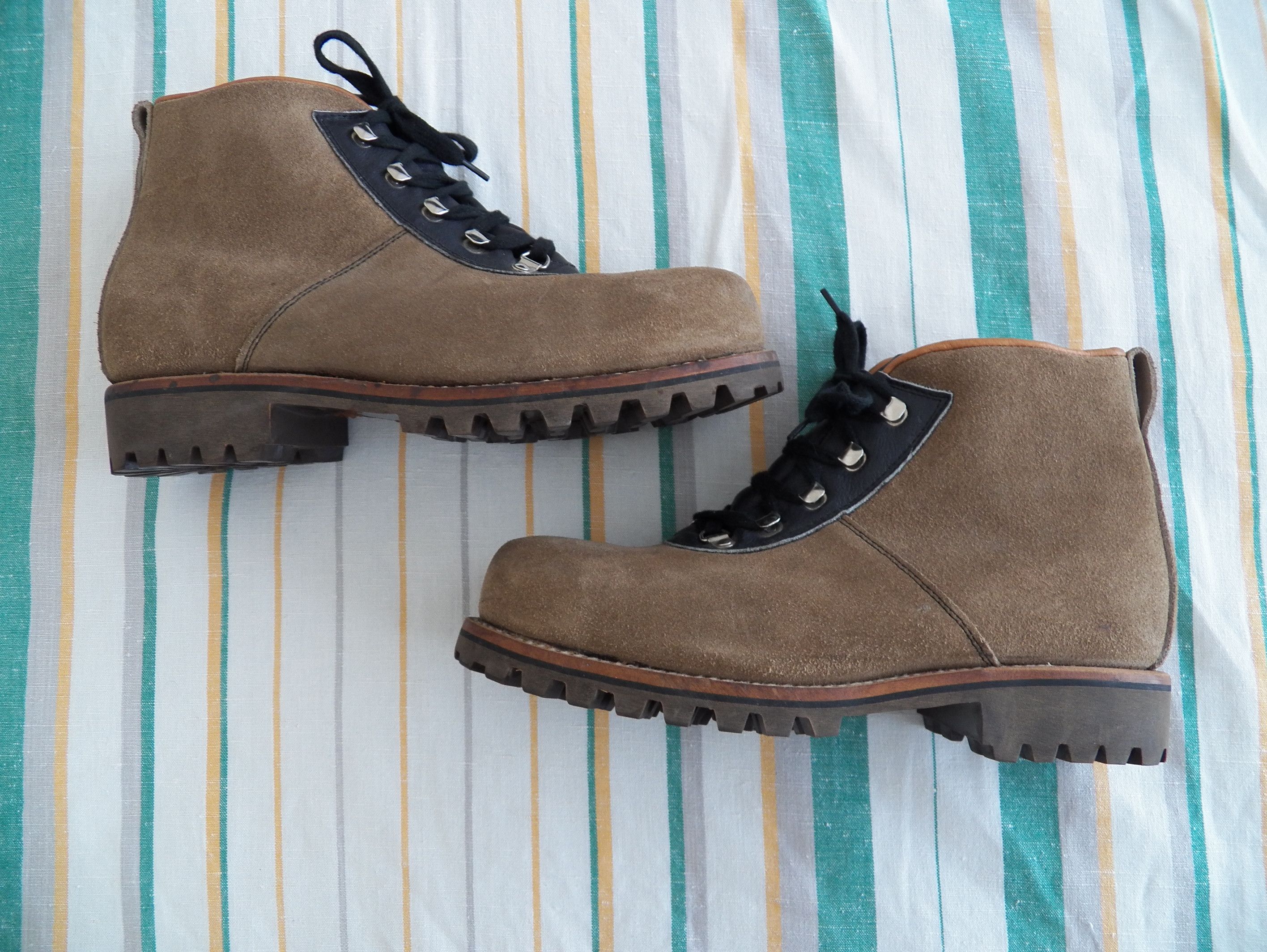 Vintage Minerva Swiss Work Hiking Boots Tan Suede Leather Steel Toe Size US 9 / EU 42 - 4 Thumbnail