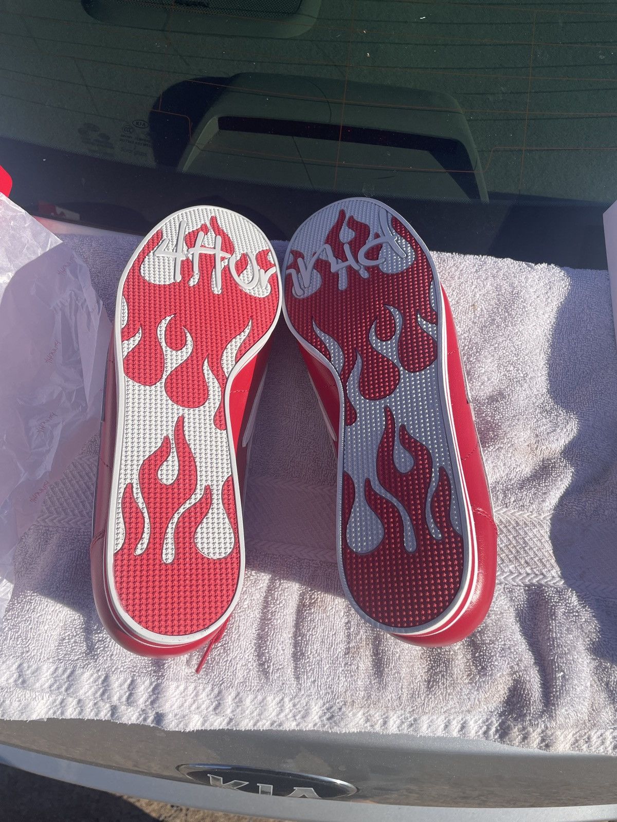 4HUNNID Yg 4hunnid X The Flame (DS) Size US 11 / EU 44 - 5 Thumbnail