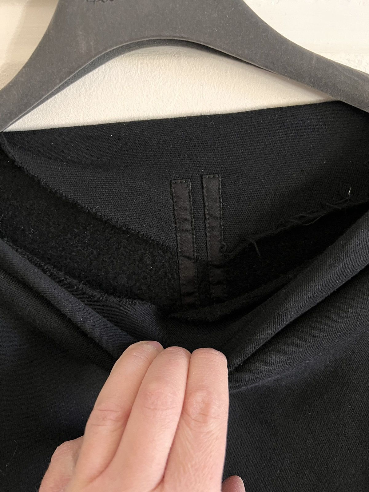 Rick Owens Drkshdw Asymmetrical Cotton Sweater Size US S / EU 44-46 / 1 - 2 Thumbnail