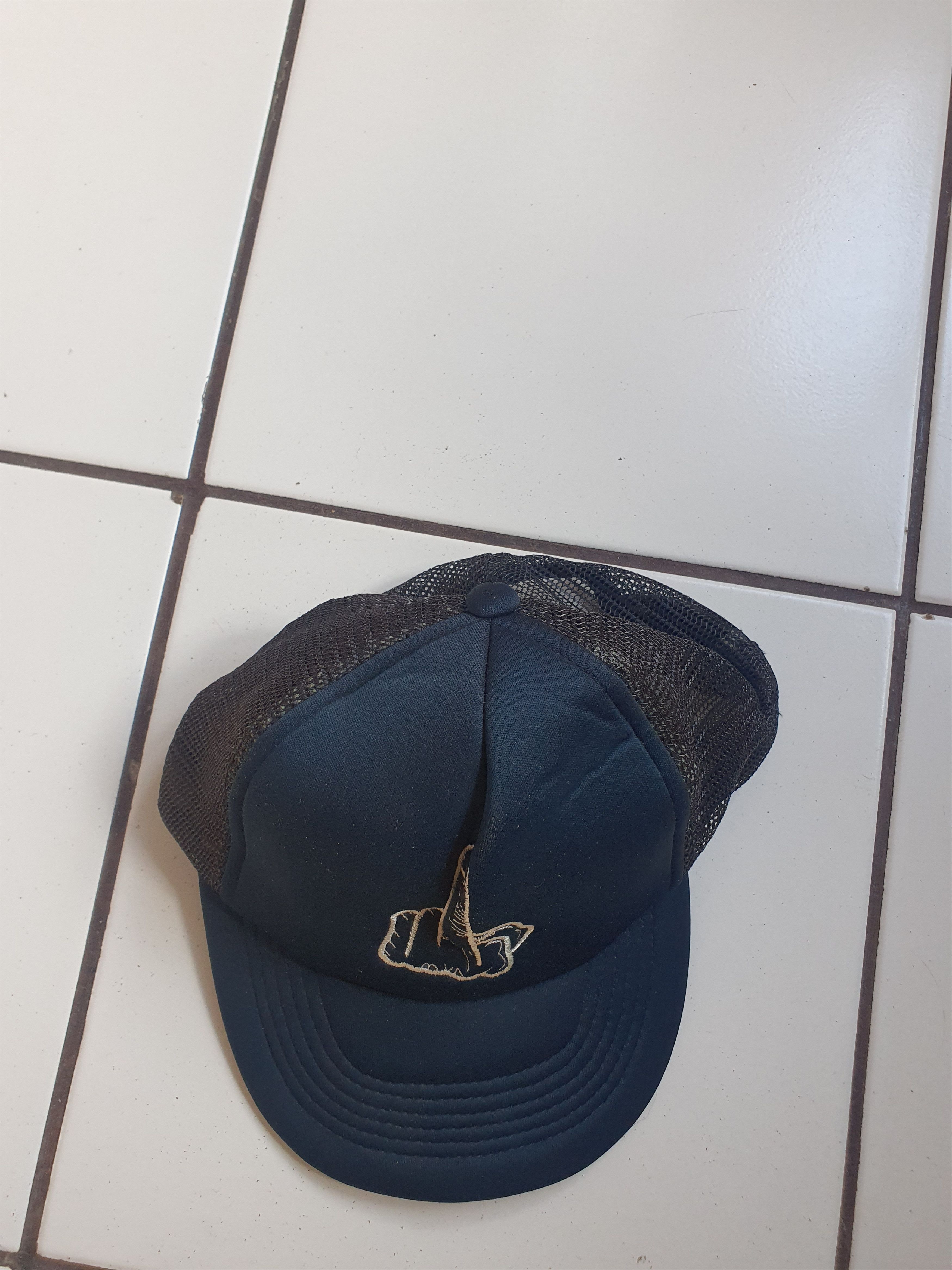 Other Middle Finger SWAG trucker hat snapback hat Size ONE SIZE - 11 Thumbnail