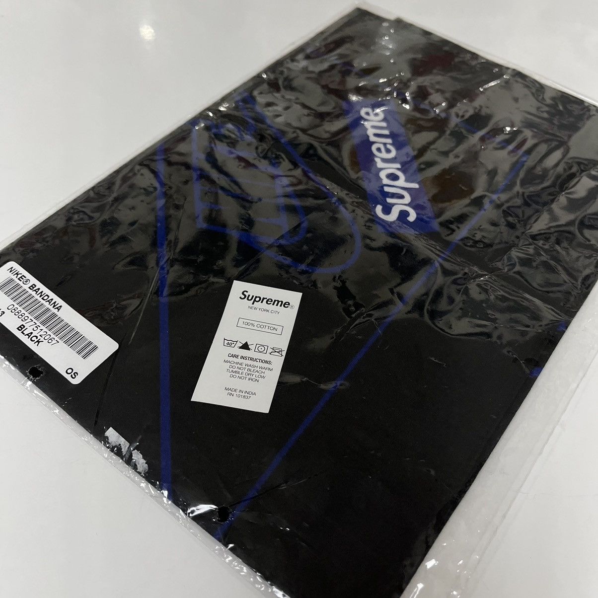 Supreme Nike Bandana Black