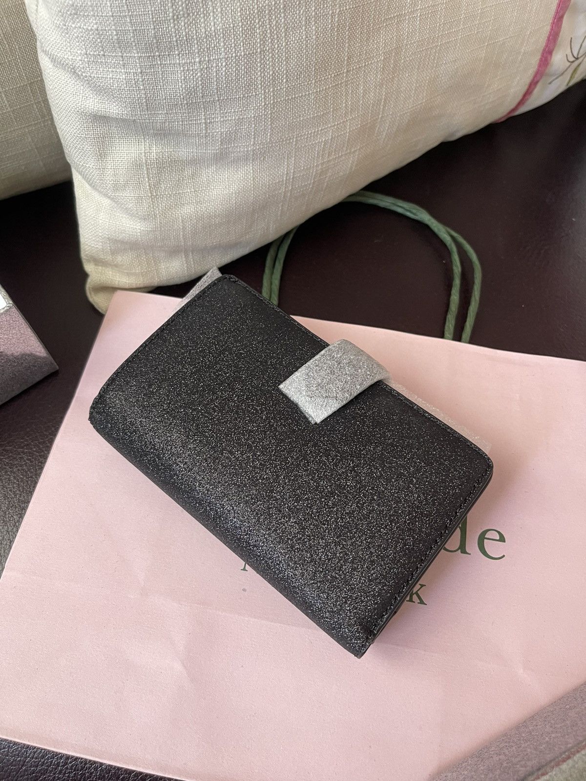 Kate Spade Diamond Glitter Gift Boxed Medium Compact Wallet