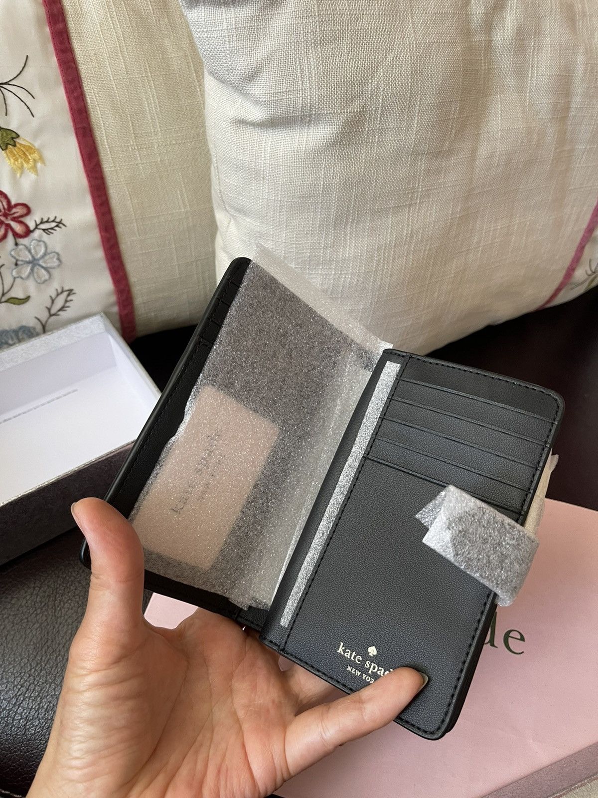 Kate Spade Diamond Glitter Gift Boxed Medium Compact Wallet