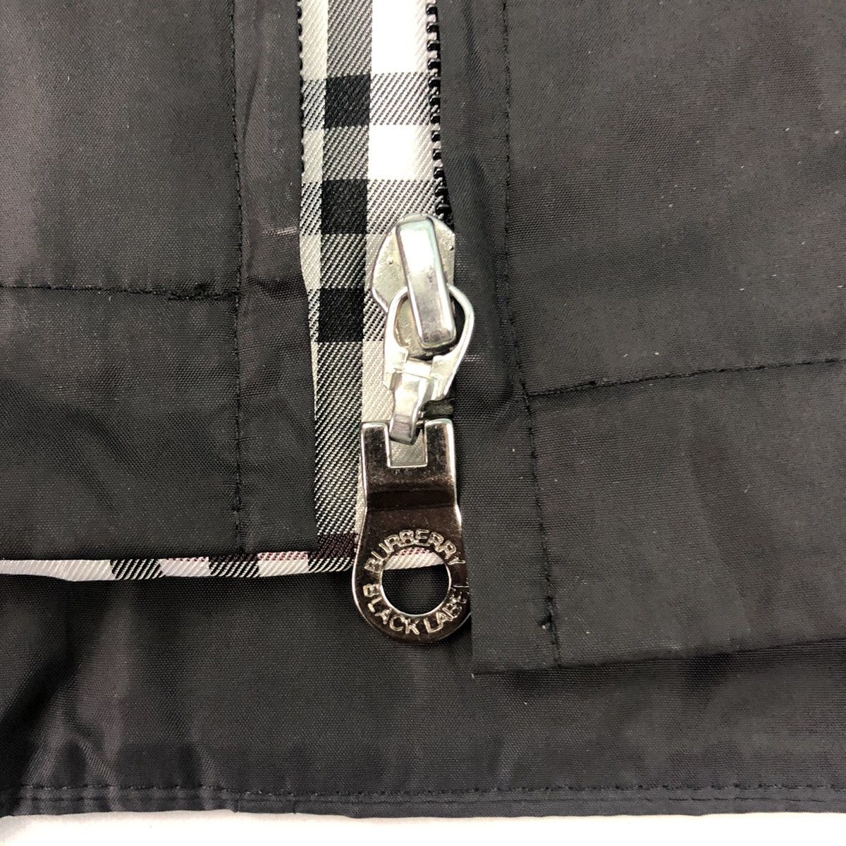 Burberry BURBERRY BLACK LABEL SLEEVELESS VEST Size US L / EU 52-54 / 3 - 8 Thumbnail
