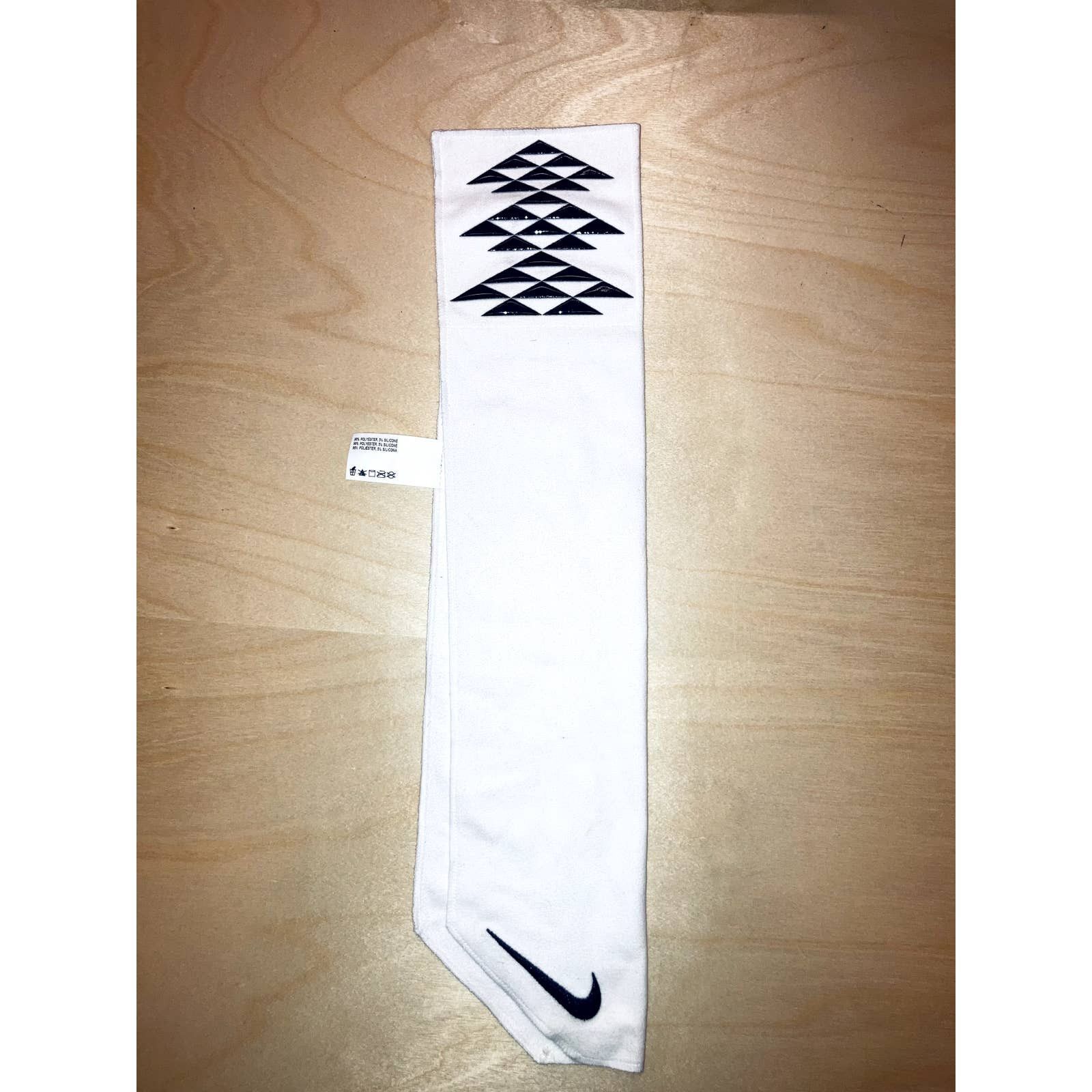 Nike vapor football towel best sale