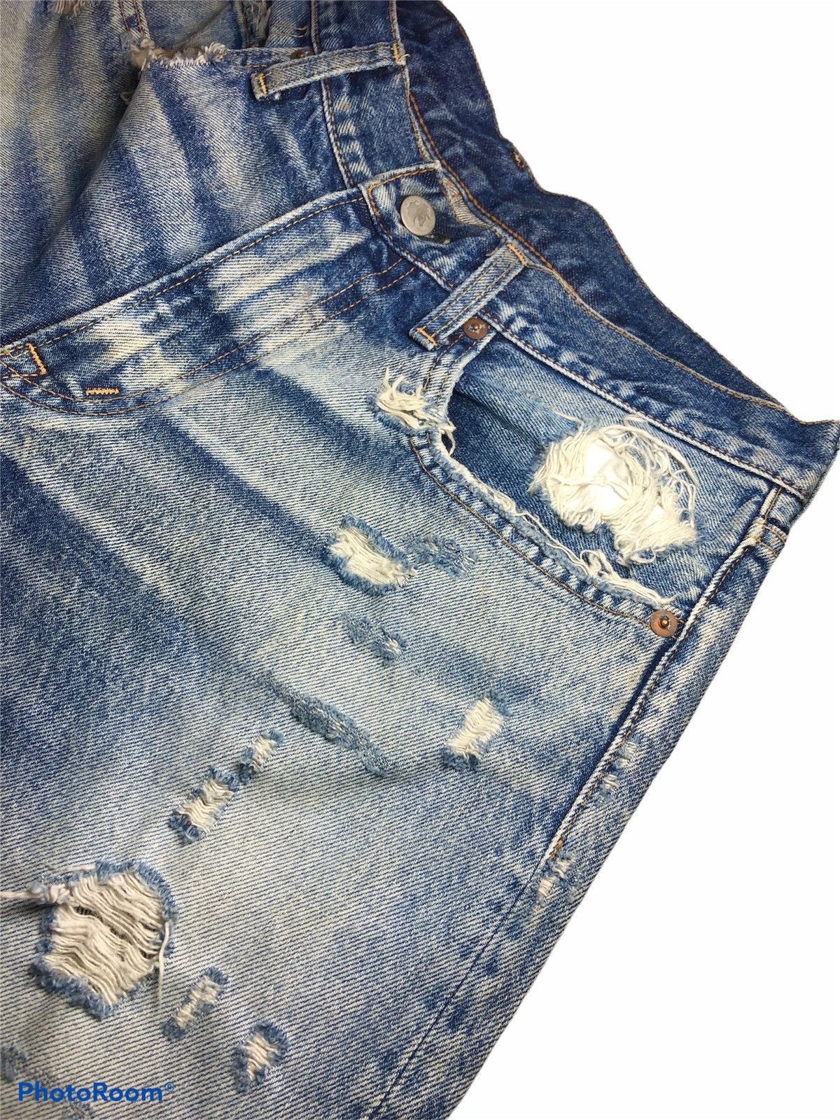 Other THRASHED DISTRESSED DENIM BY RNA Inc Size US 31 - 6 Thumbnail