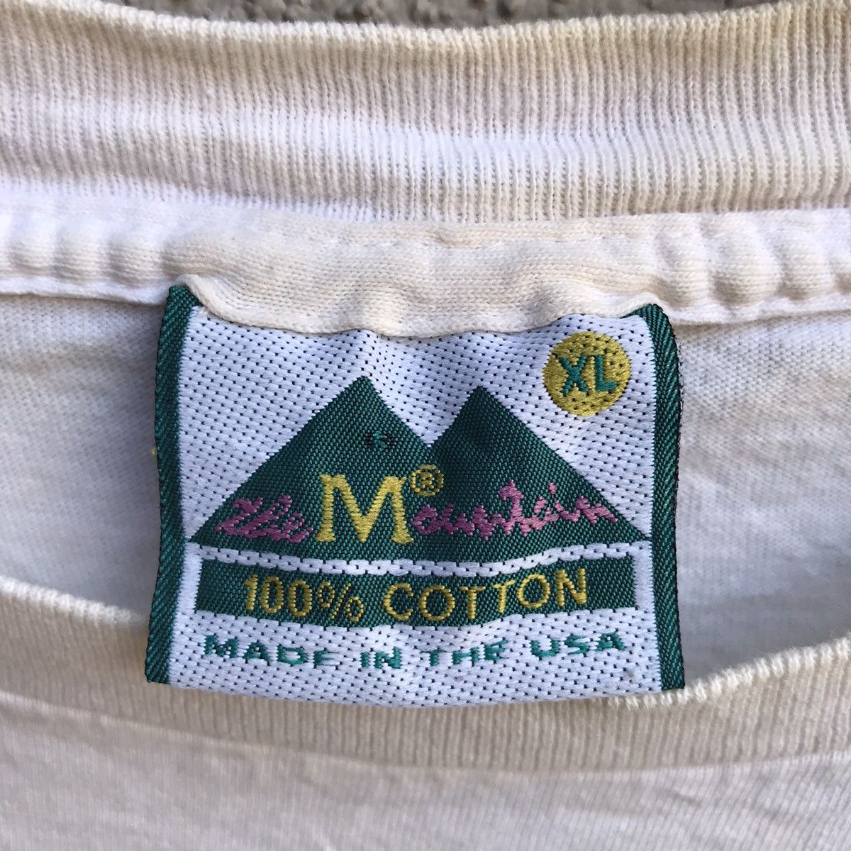 Band Tees Vintage 90s GRATEFUL DEAD the mountain artwork mcgloin Size US XL / EU 56 / 4 - 5 Thumbnail