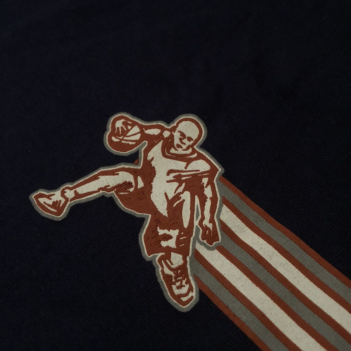 Adidas NEW Vintage 90s Adidas Basketball Crossover Graphic Logo Tee Size US M / EU 48-50 / 2 - 4 Thumbnail
