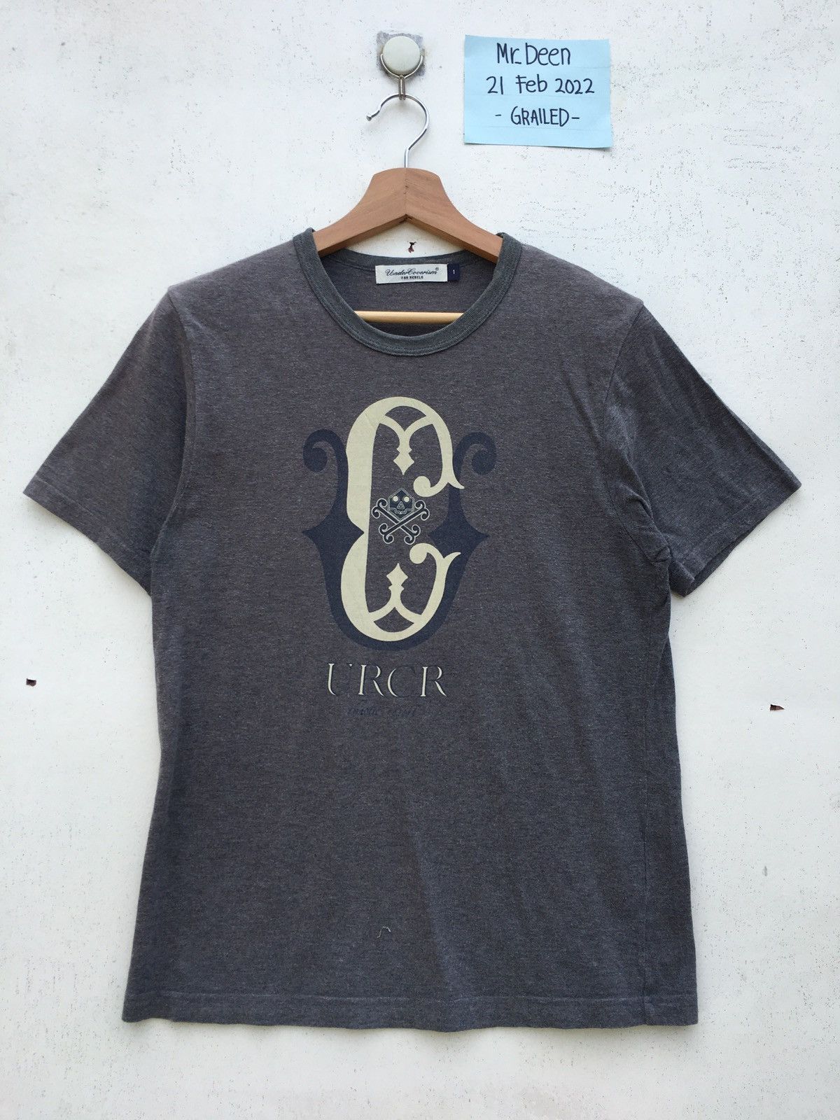 Undercover Rare Undercover URCR Chaotic Resort Tshirt by Jun Takahashi Size US S / EU 44-46 / 1 - 2 Thumbnail
