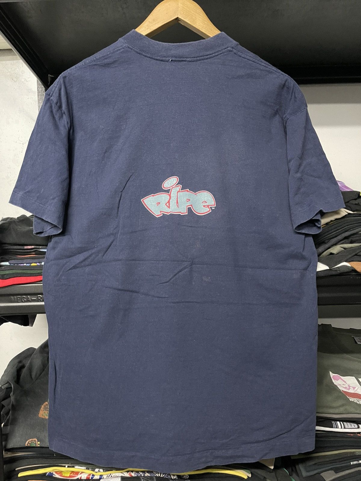Girl Skateboards Vintage 90s Ripe Skateboard Single Stitch Tee Size US L / EU 52-54 / 3 - 6 Thumbnail