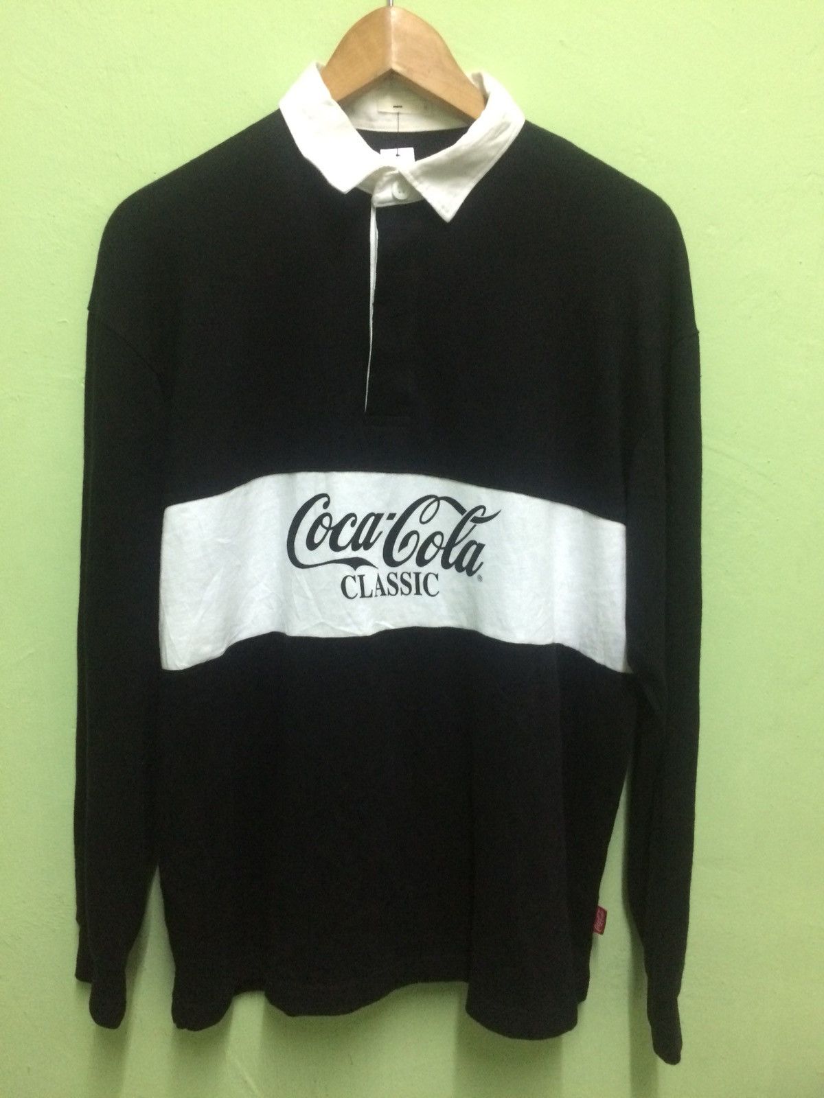 Coca Cola Nice!!Coca-Cola Classic Spell Out Rugby Style Size US M / EU 48-50 / 2 - 1 Thumbnail