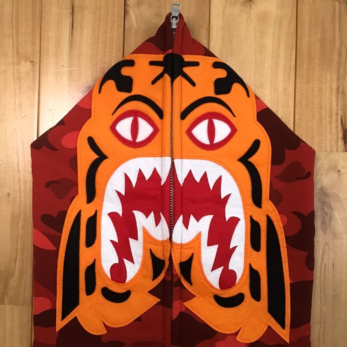 Red tiger bape hoodie outlet