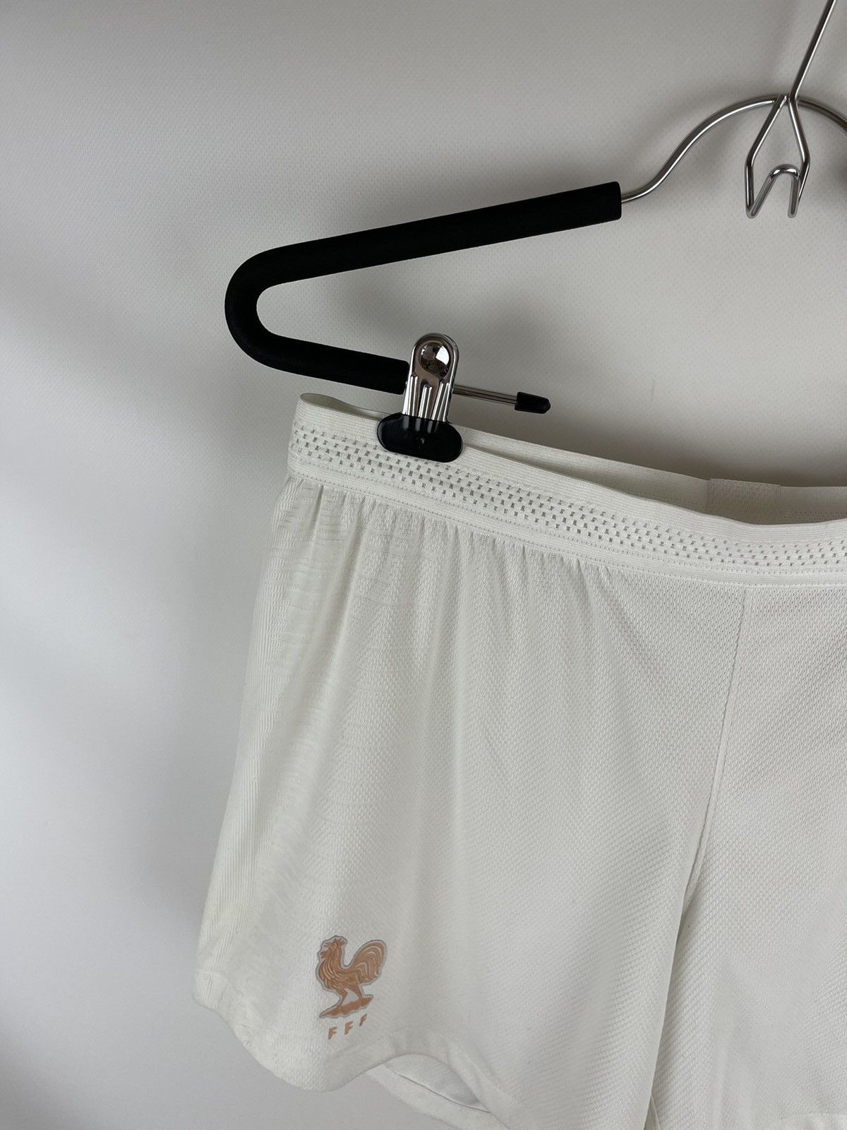 Nike Nike France 2019 match player issue womens shorts AJ4521-100 Size 34" / US 12 / IT 48 - 5 Thumbnail