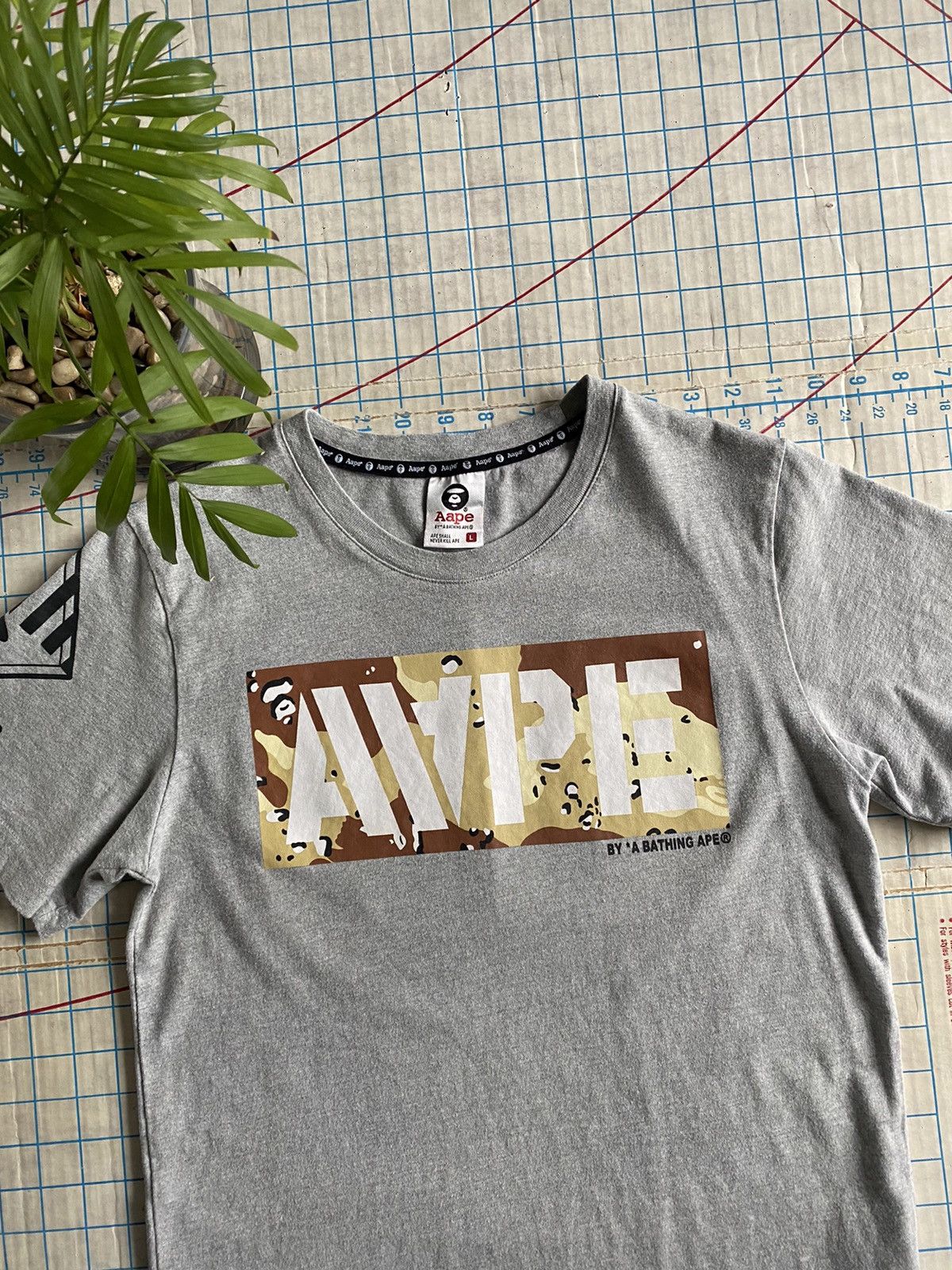 Aape Aape Graphic Tee The Aape Universe Grey Fits Small Size US S / EU 44-46 / 1 - 4 Thumbnail