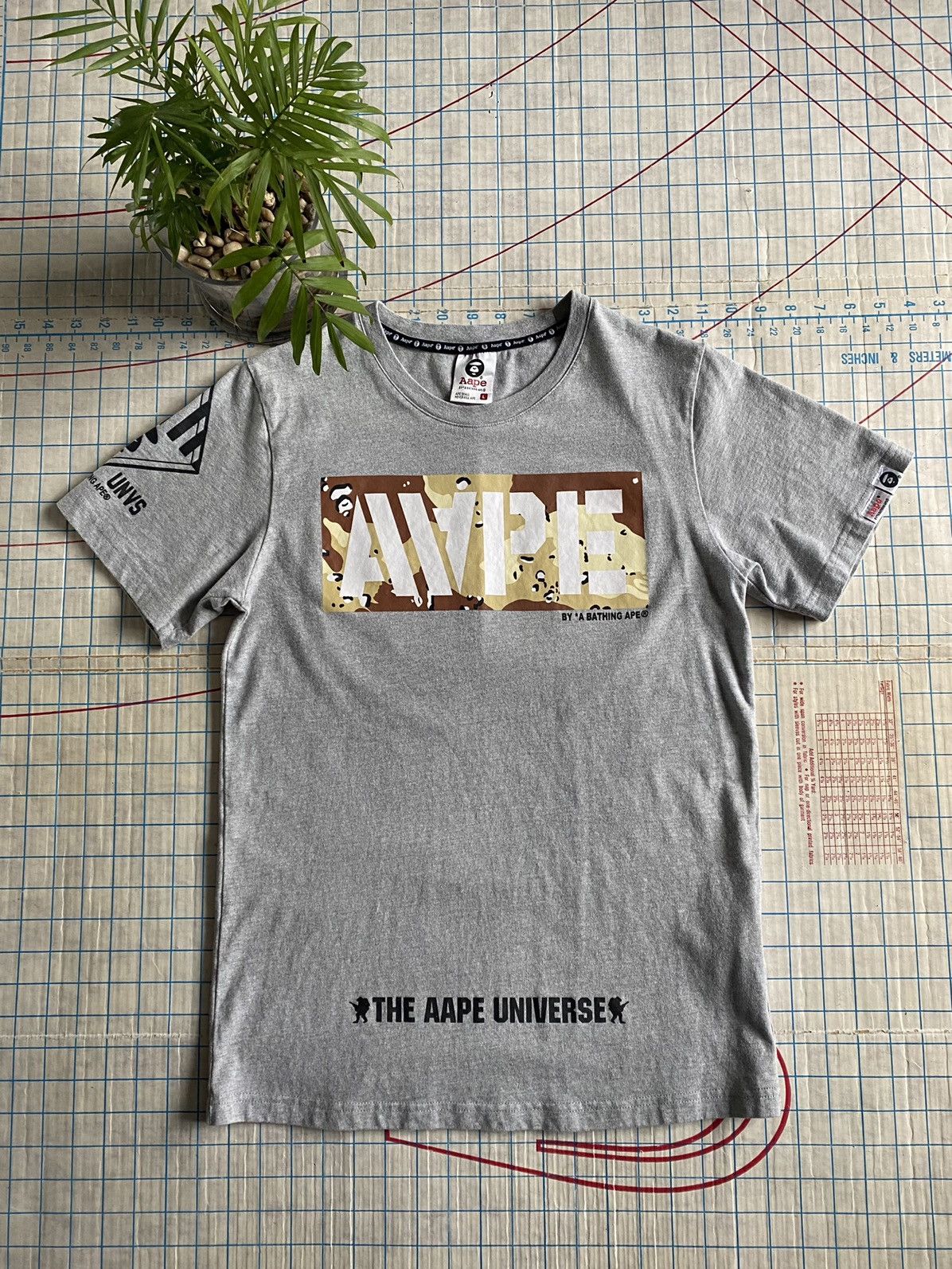 Aape Aape Graphic Tee The Aape Universe Grey Fits Small Size US S / EU 44-46 / 1 - 2 Thumbnail
