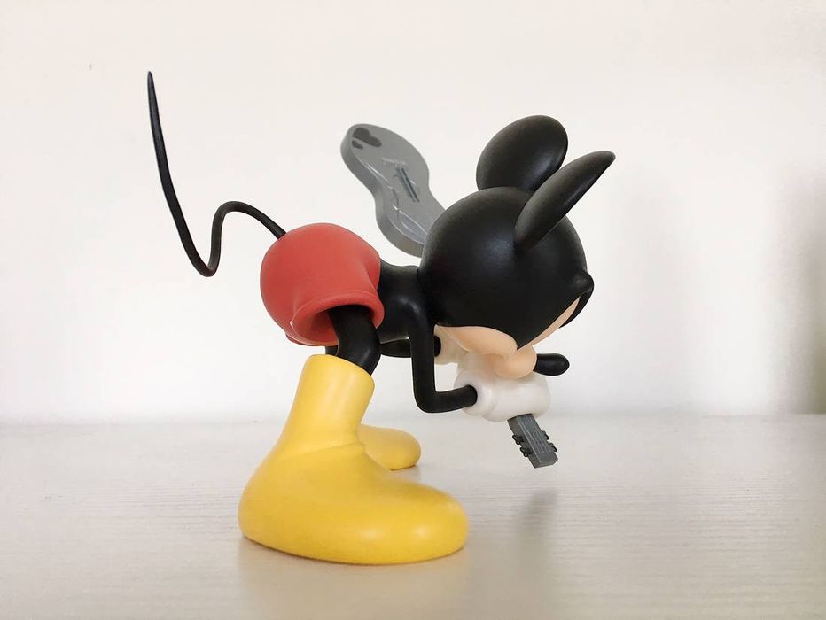 Mickey Mouse Vinyl Collectible Mickey Mouse Smashing Guitar Size ONE SIZE - 2 Preview