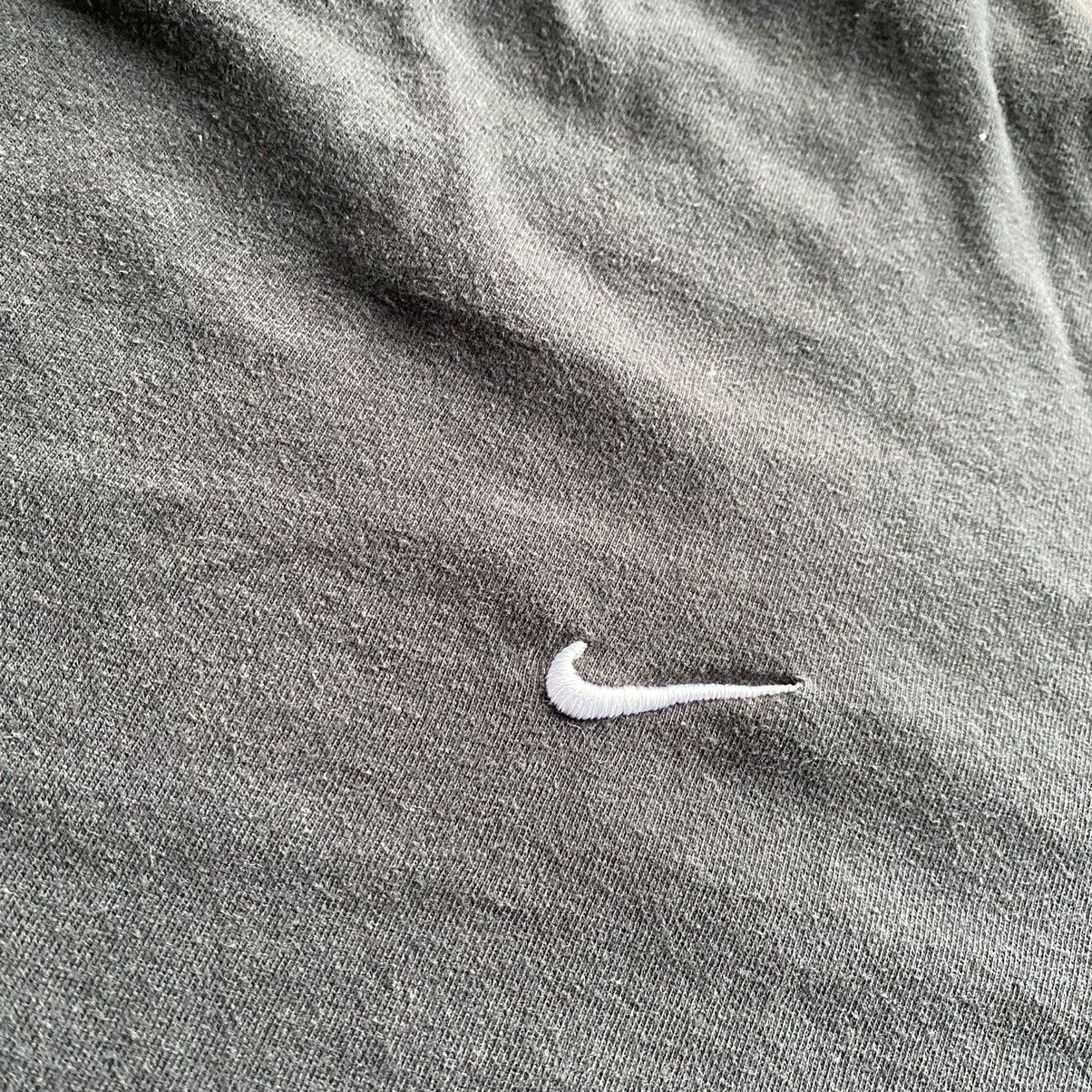 Nike 2000s Nike Mini Swoosh Tee Black Size US L / EU 52-54 / 3 - 3 Thumbnail