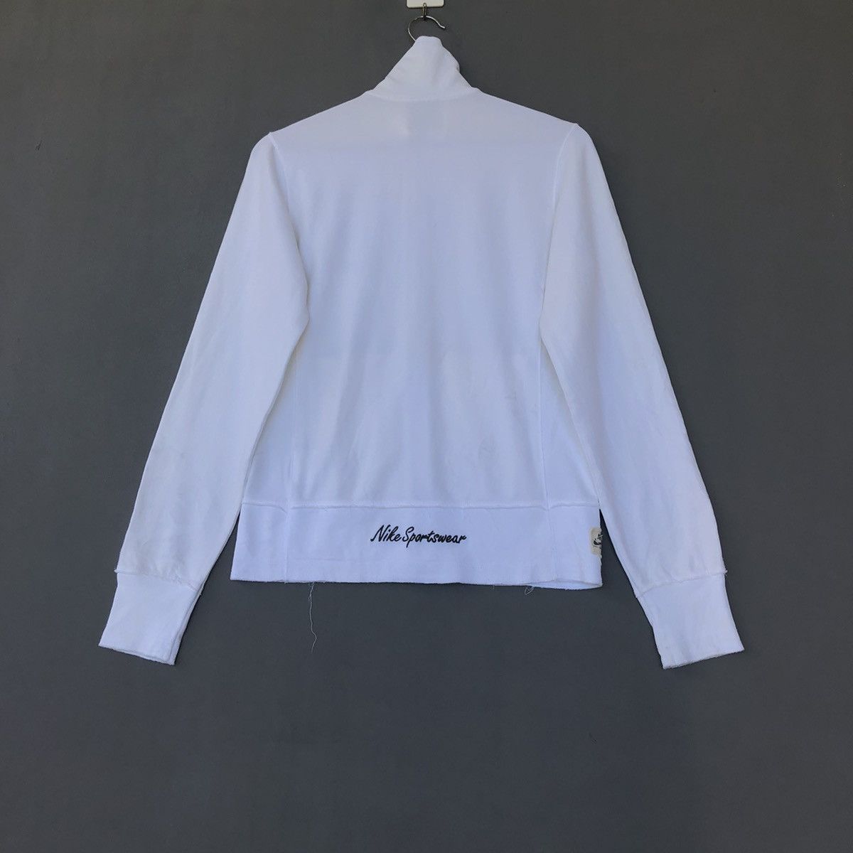 Nike Sports Wear Sweater Pullover Jumper Sweatshirt