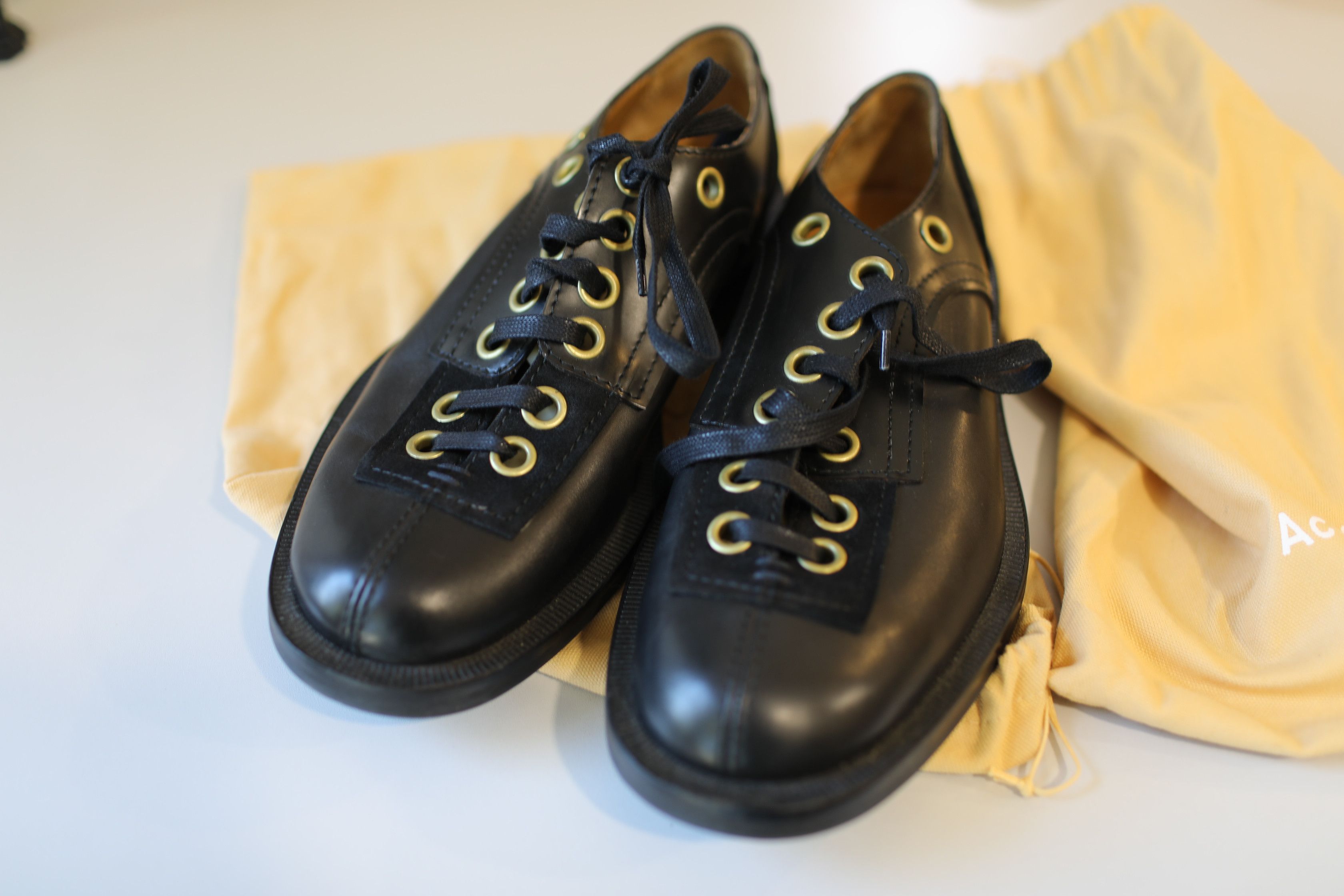 Acne Studios - Leather derby shoes - Black/black