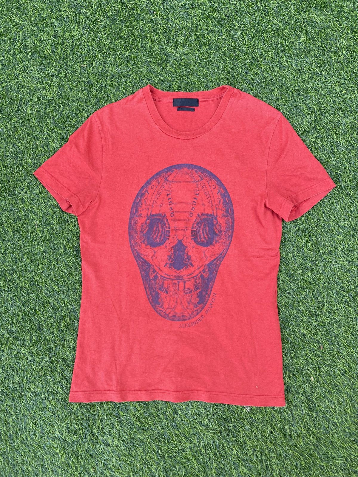 Alexander McQueen Vtg Renaissance World and skull tee Size US S / EU 44-46 / 1 - 2 Thumbnail