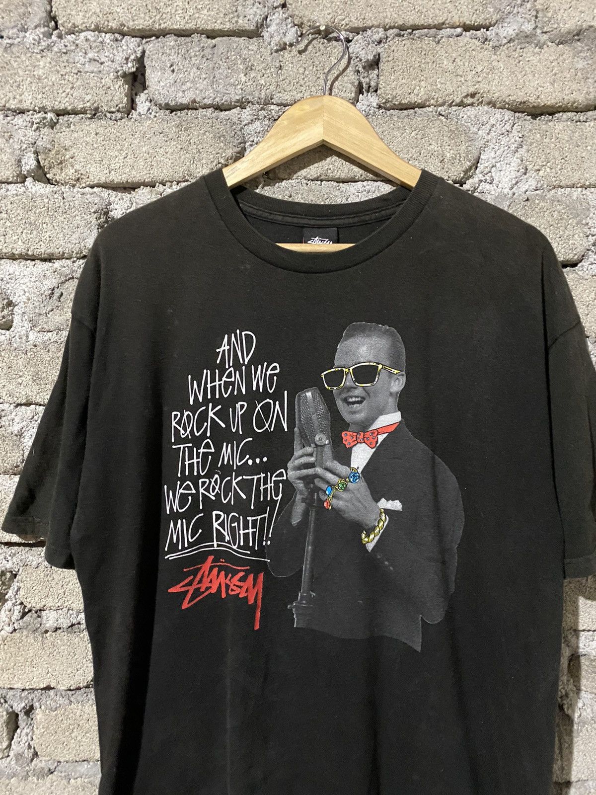 Stussy Vintage Stüssy Graphic T-Shirt - “We Rock the Mic Right!” Size US L / EU 52-54 / 3 - 4 Thumbnail