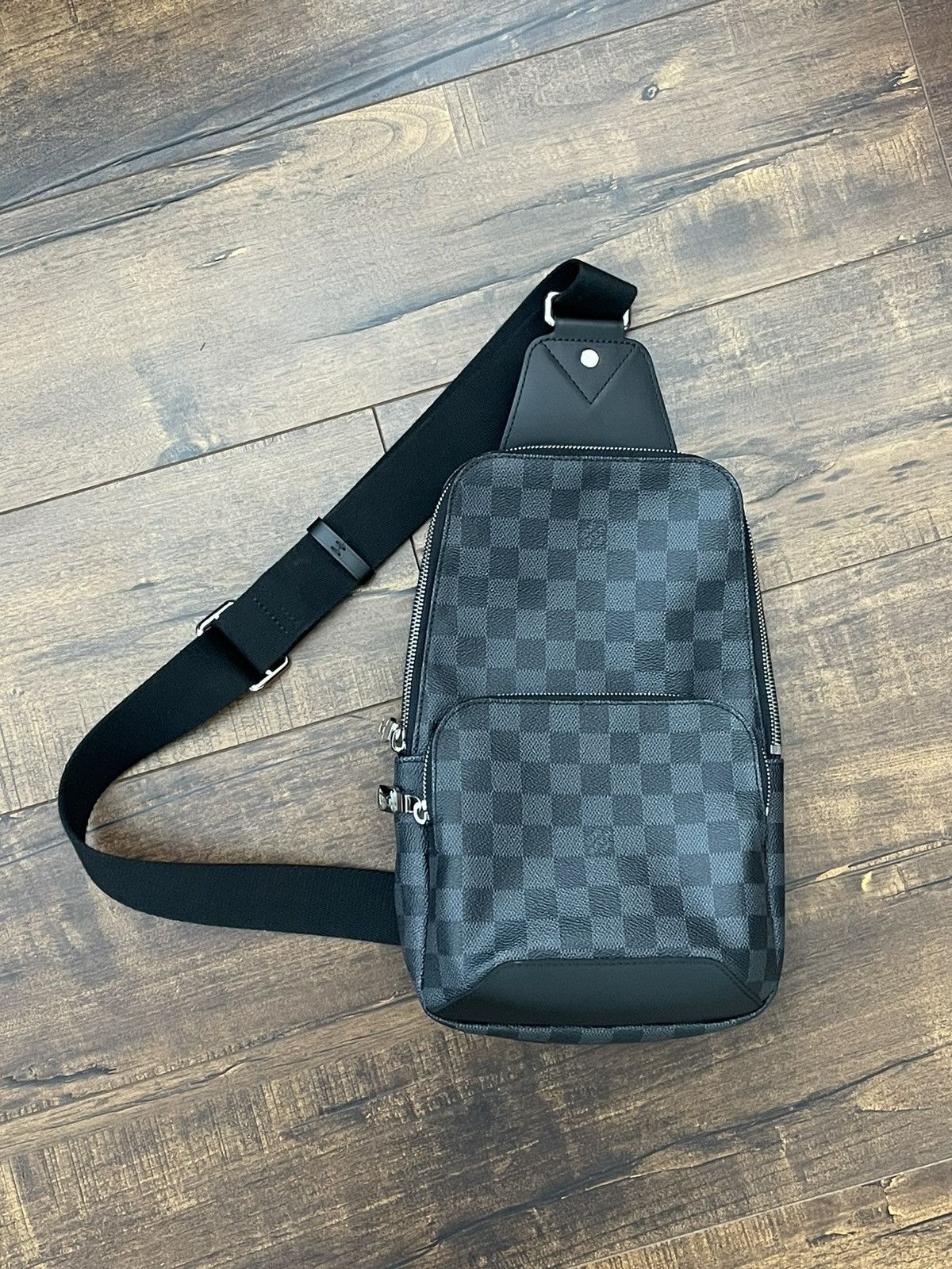 Louis Vuitton Avenue Sling Bag Blue - For Sale on 1stDibs